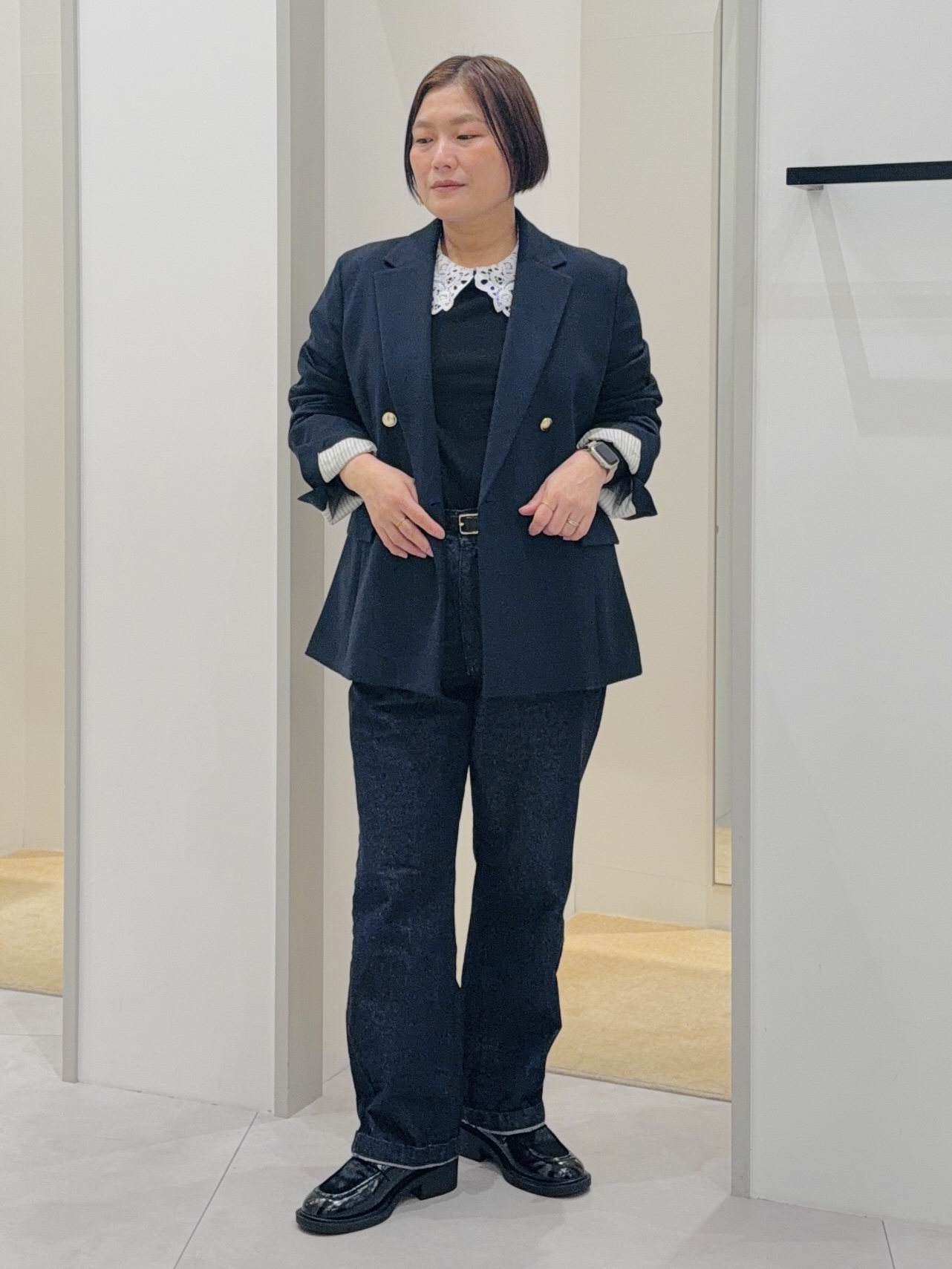 タナさんの「THE SHOP TK｜クラシカルな雰囲気 ダブルブレストジャケット」を使ったコーディネート