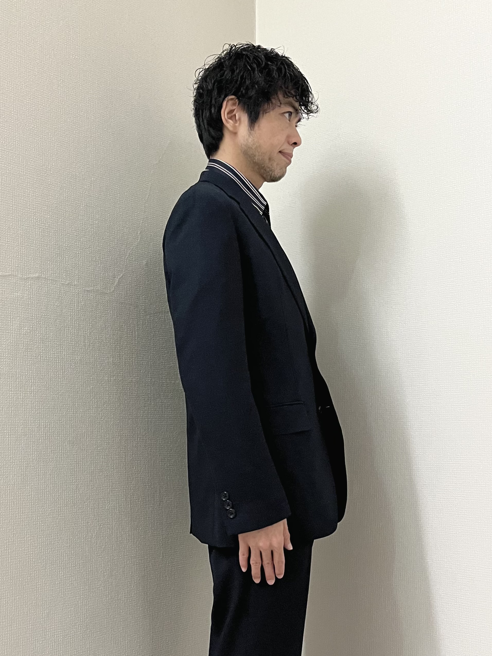 URAさんの「TAKEO KIKUCHI｜ウールライクキャットフット ジャケット」を使ったコーディネート