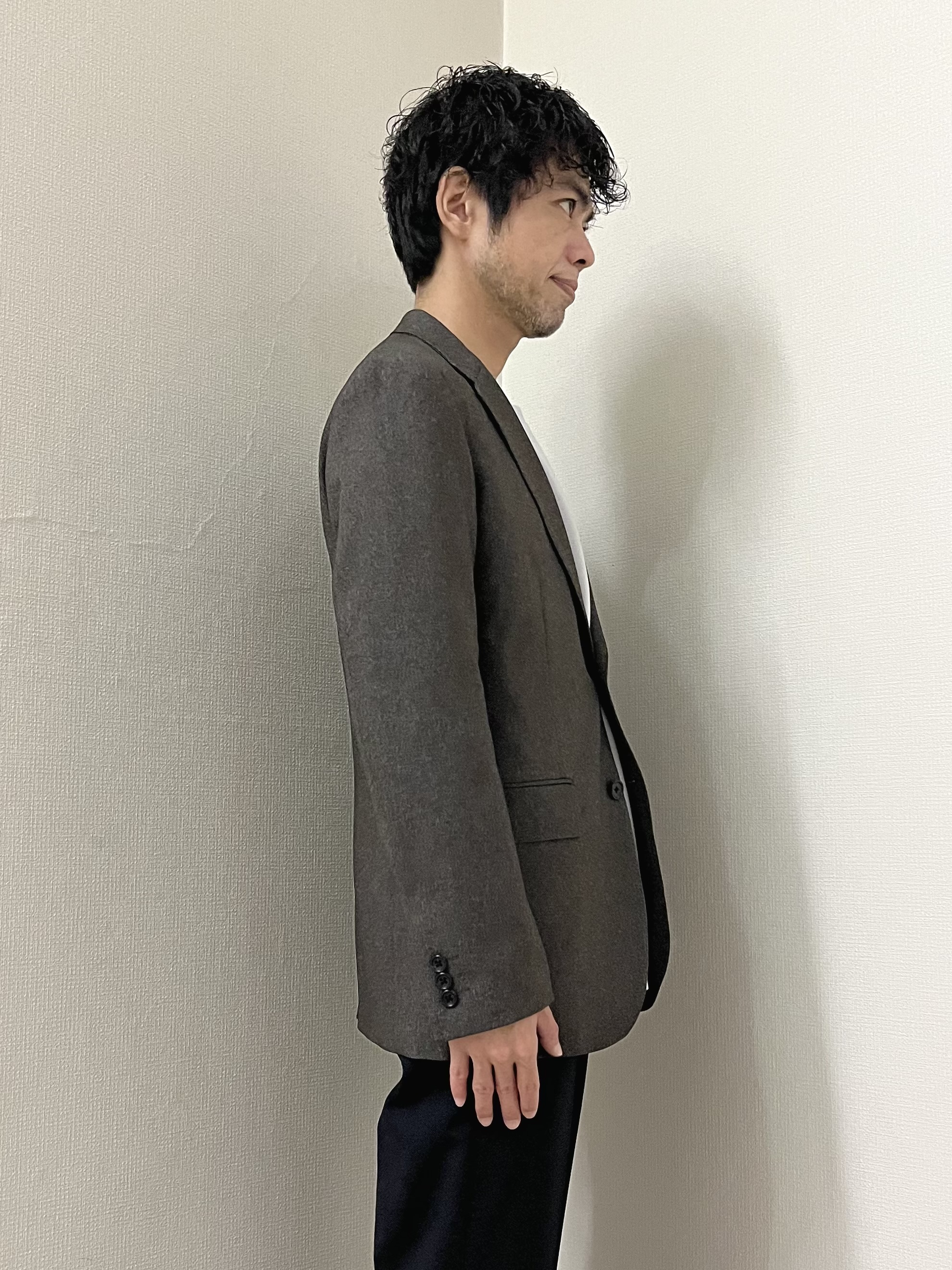 URAさんの「TAKEO KIKUCHI｜ウールライクキャットフット ジャケット」を使ったコーディネート