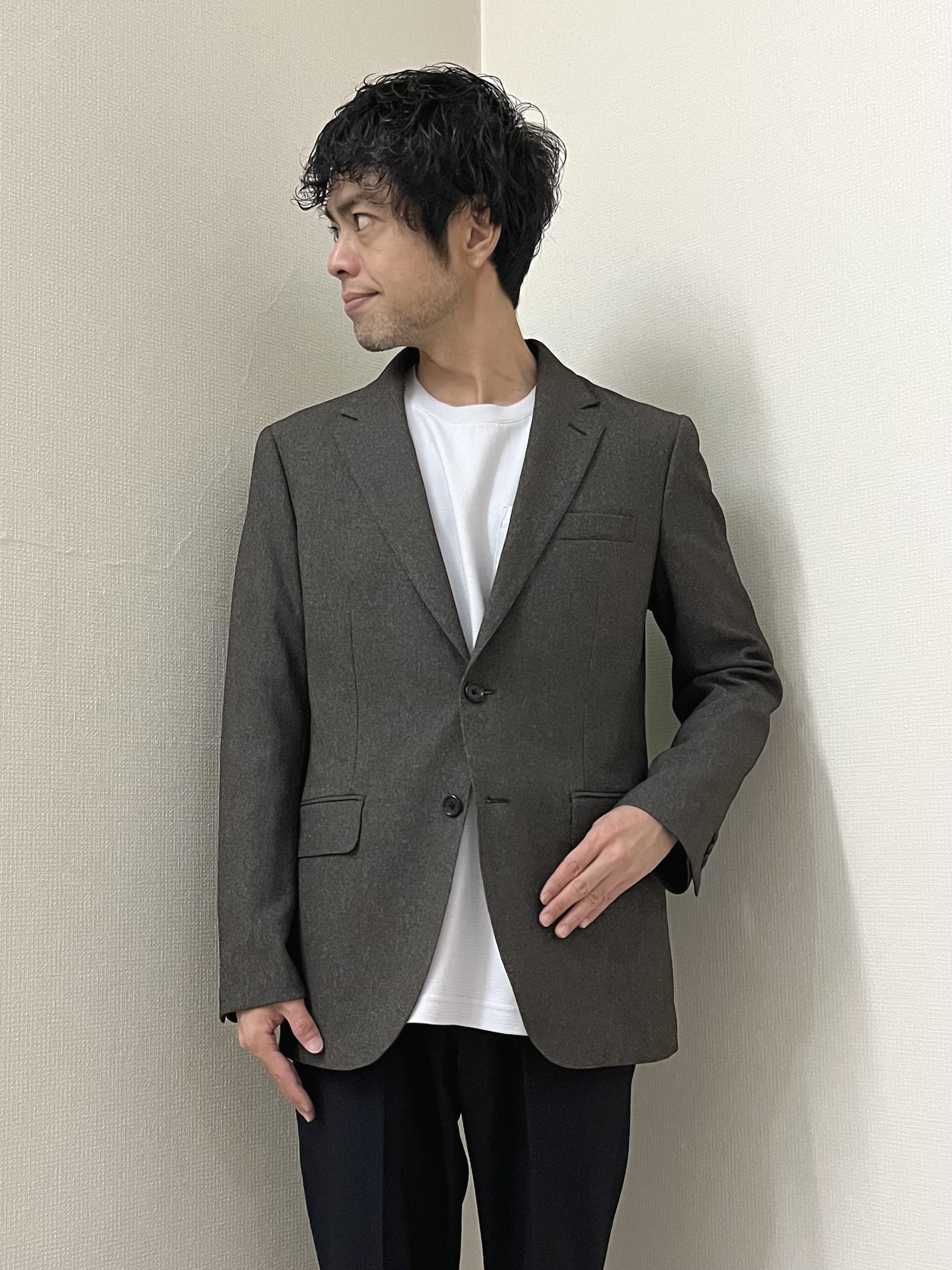 URAさんの「TAKEO KIKUCHI｜ウールライクキャットフット ジャケット」を使ったコーディネート