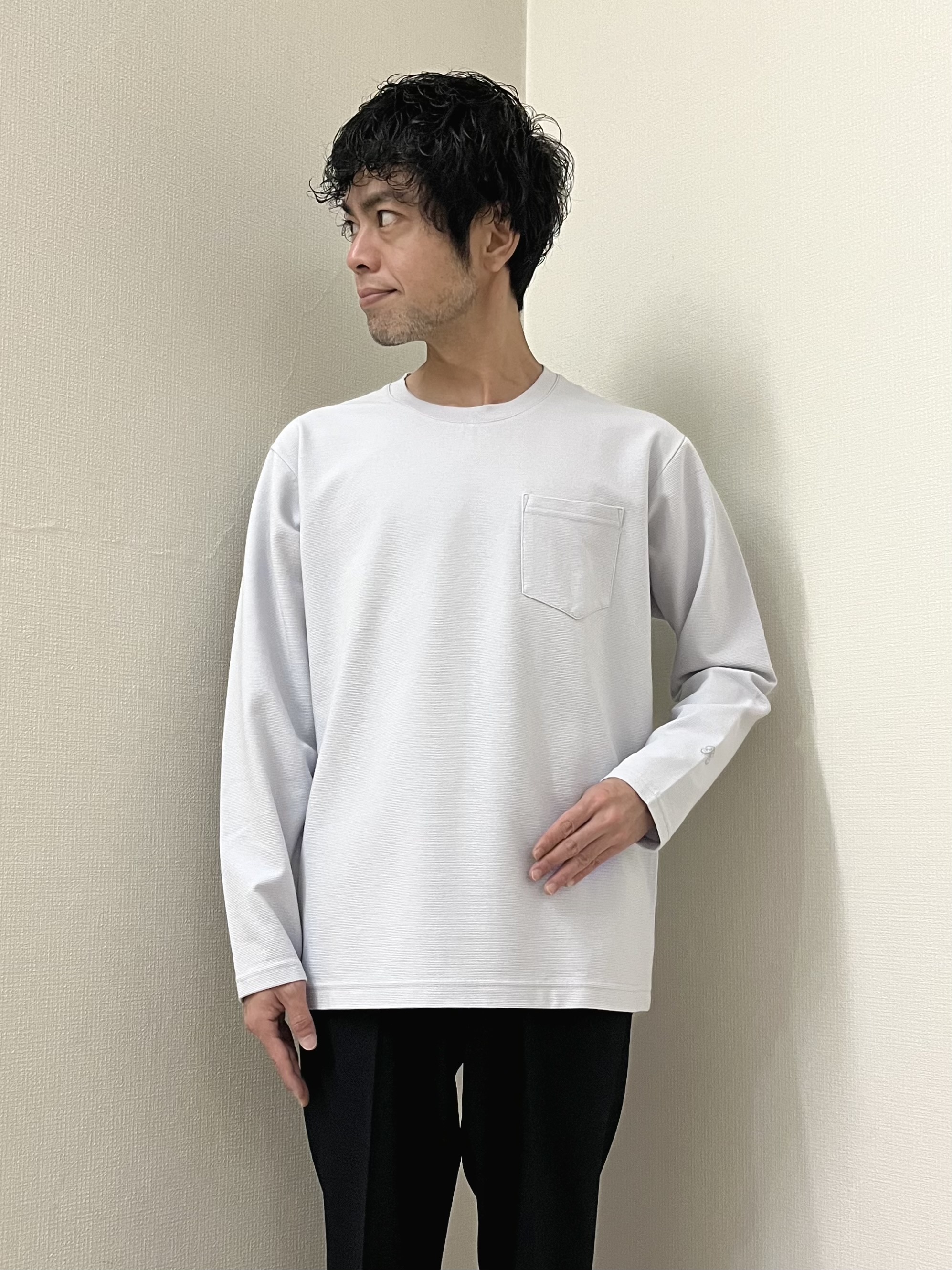 URAさんの「TAKEO KIKUCHI｜ウールライクキャットフット ジャケット」を使ったコーディネート