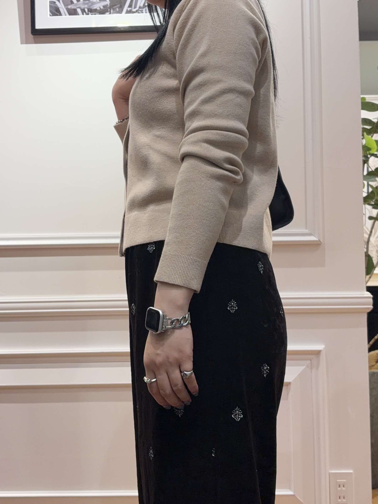 SAKAIさんの「DRESSTERIOR｜【5色展開/マシンウォッシャブル】コットンカシミヤカーディガン」を使ったコーディネート