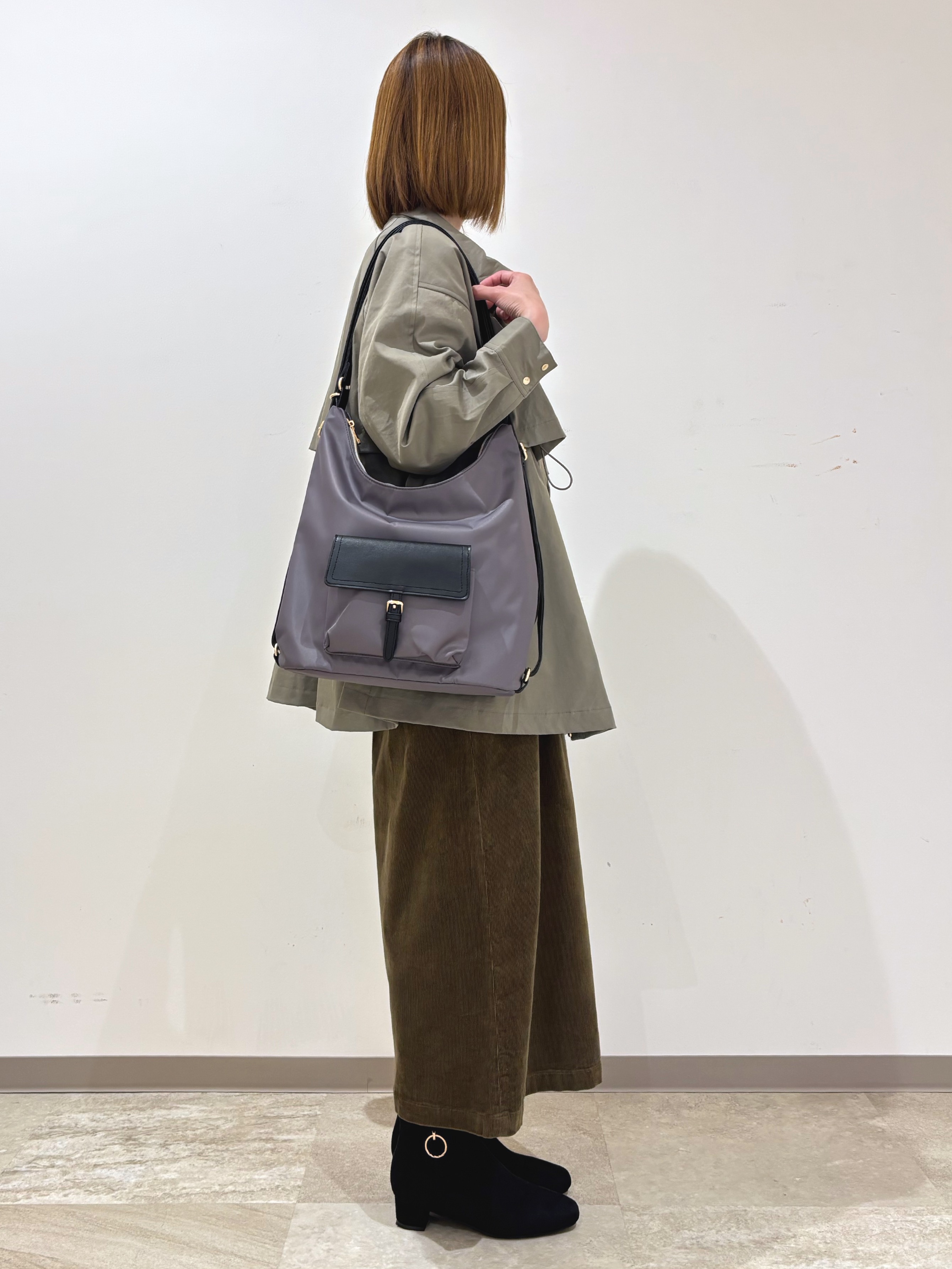 miさんの「grove｜【撥水／シルエット2WAY】ゆったり着られて体型カバー◎ スタンドネック テントラインコート」を使ったコーディネート