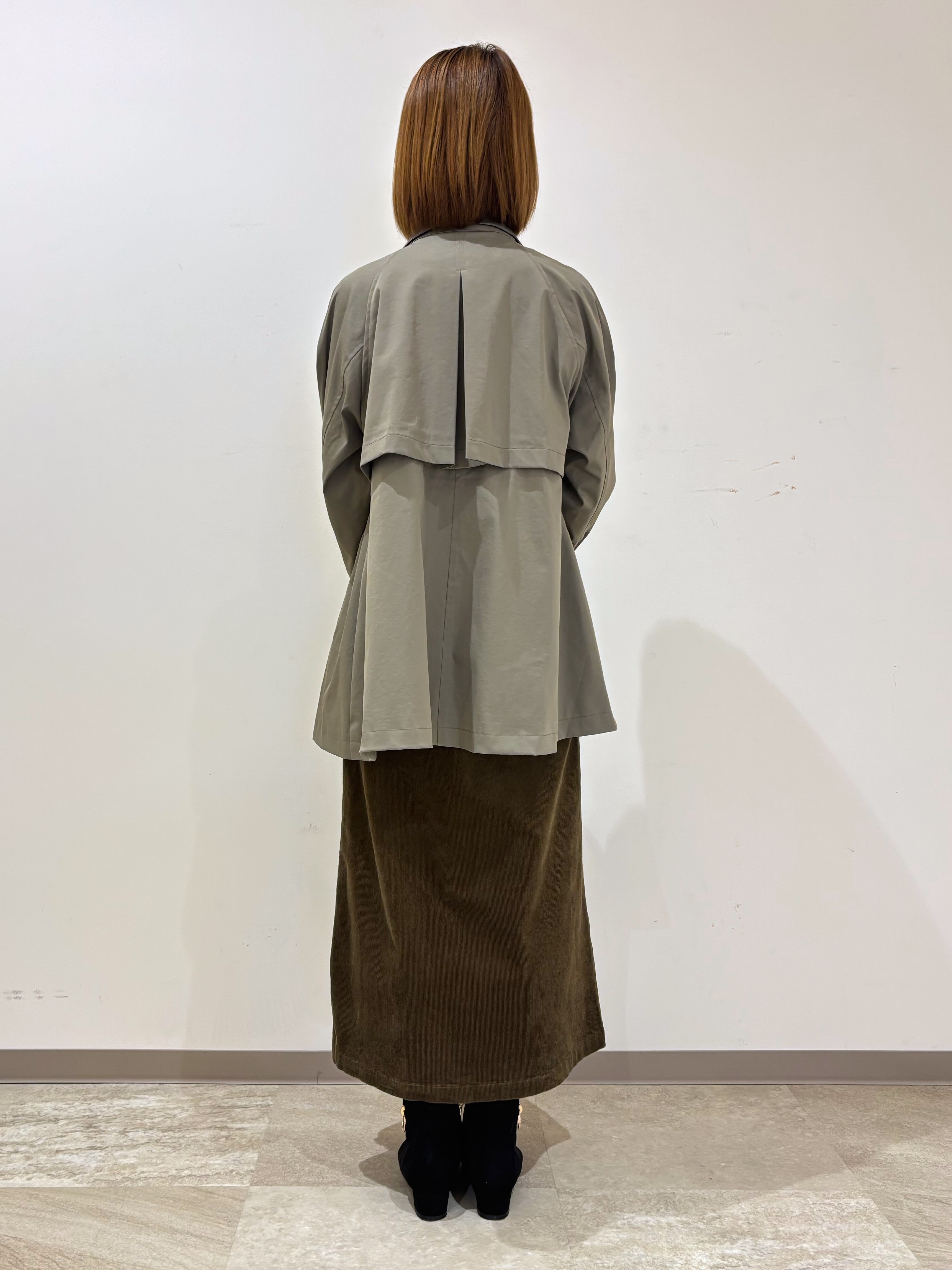 miさんの「grove｜【撥水／シルエット2WAY】ゆったり着られて体型カバー◎ スタンドネック テントラインコート」を使ったコーディネート