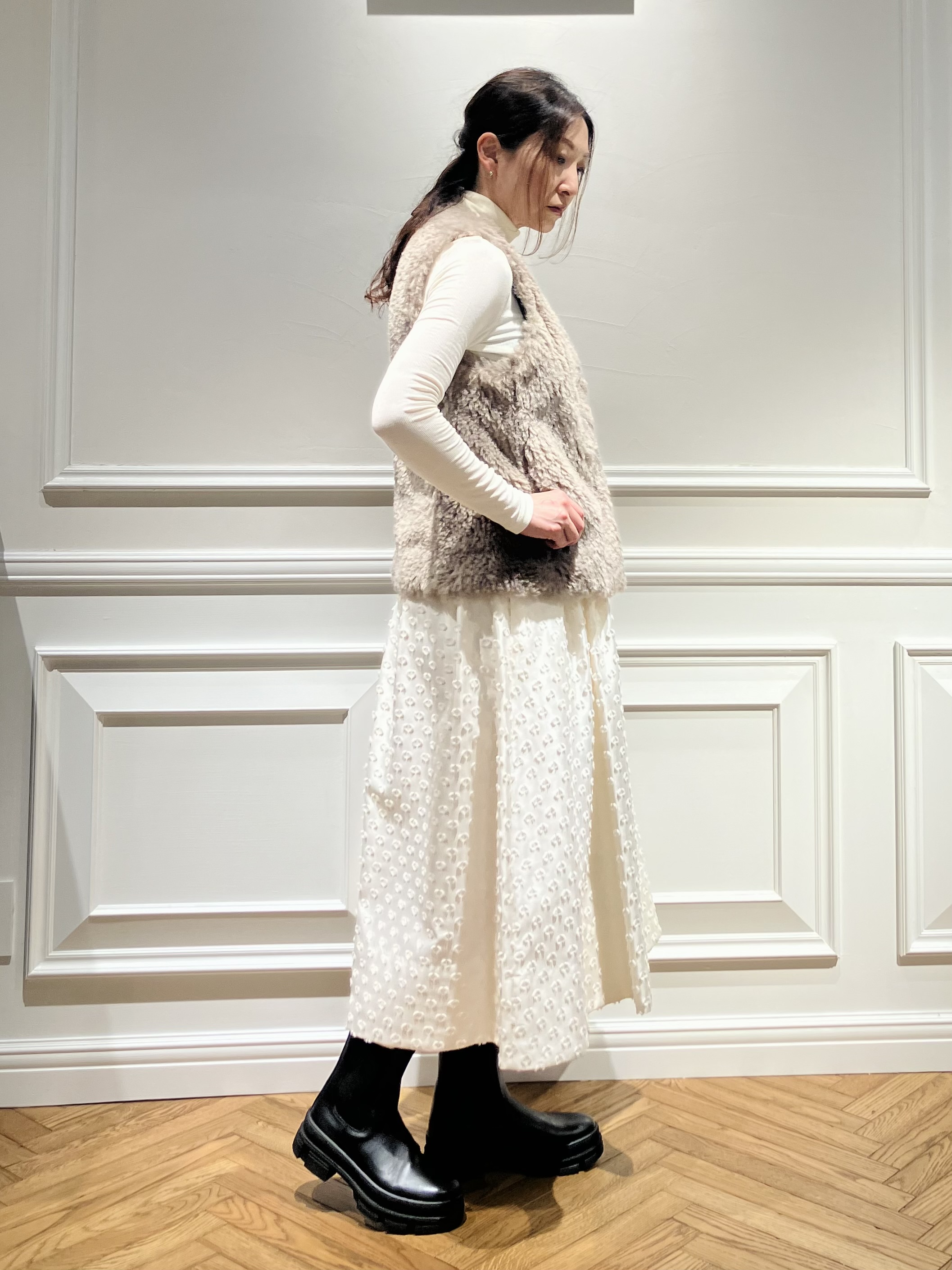 TSUKUIさんの「DRESSTERIOR｜エコファージレ」を使ったコーディネート