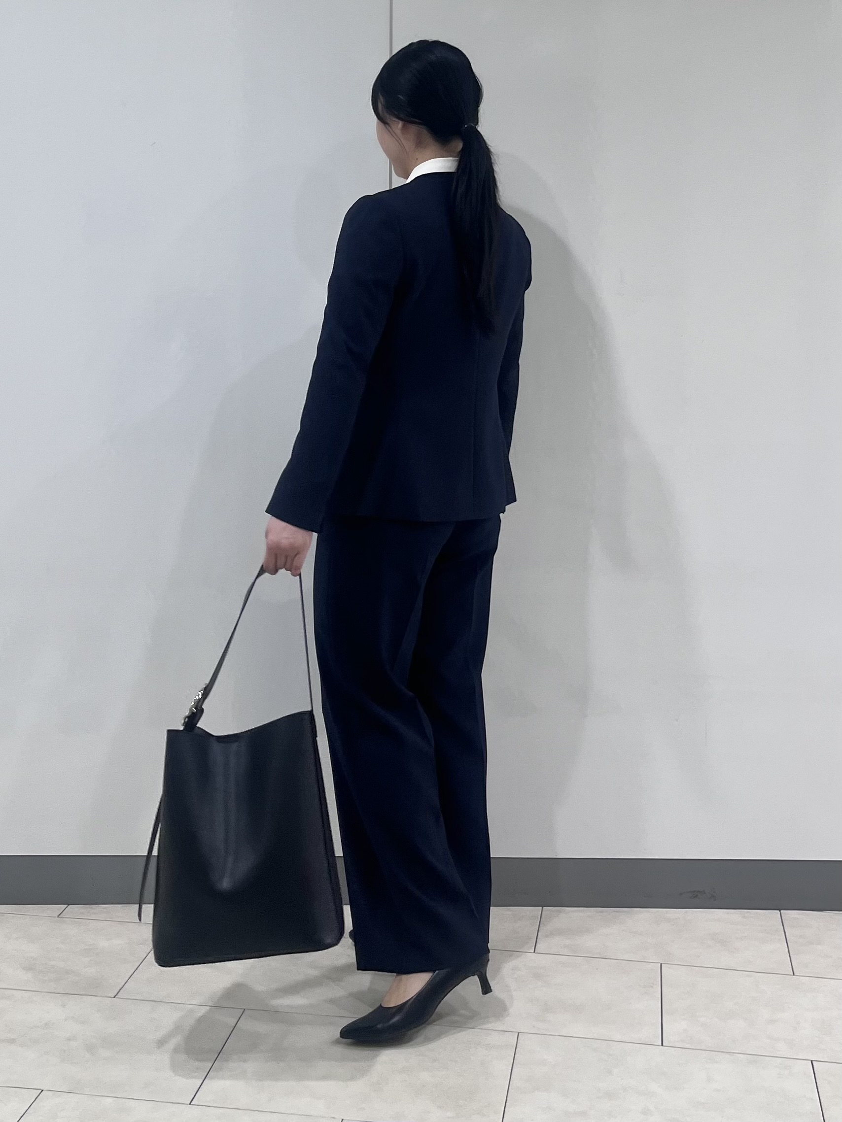 hasuさんの「INDIVI｜【洗える／通勤／スーツ】メランジストレッチ ノーカラージャケット」を使ったコーディネート