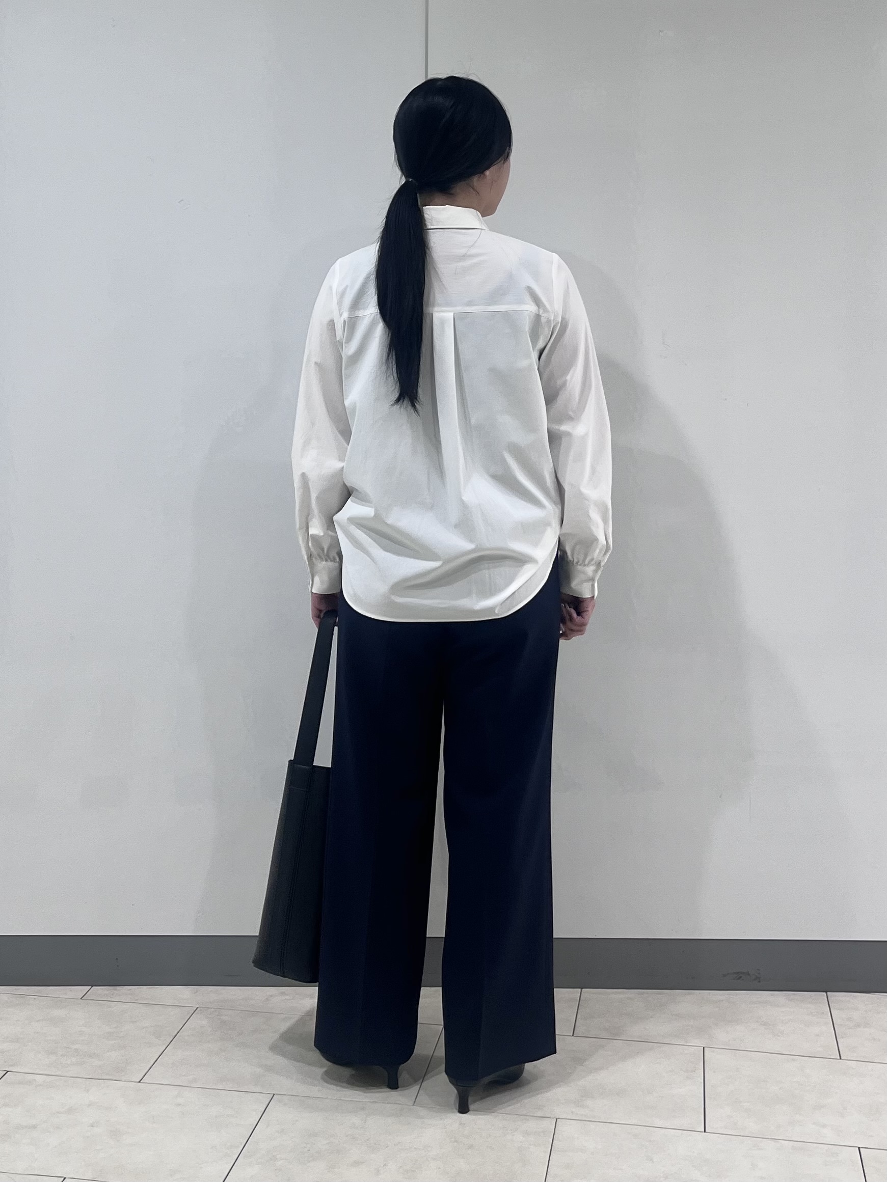 hasuさんの「INDIVI｜【洗える／通勤／スーツ】メランジストレッチ ノーカラージャケット」を使ったコーディネート