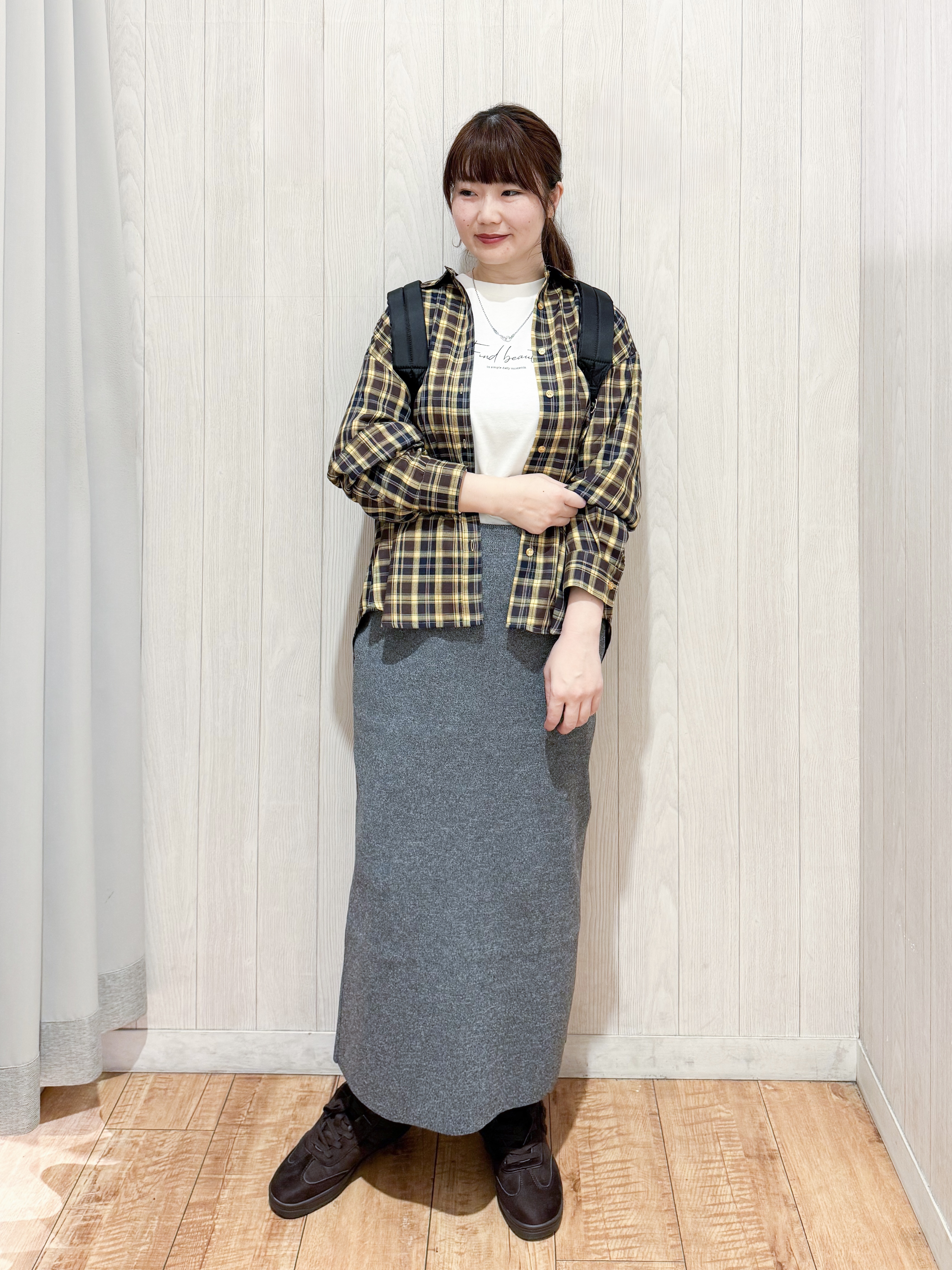 愛さんの「SHOO･LA･RUE｜【洗濯後しわになりにくい/S-LL】気分で選ぶ 大人のデイリー使いに ベーシックシャツ」を使ったコーディネート
