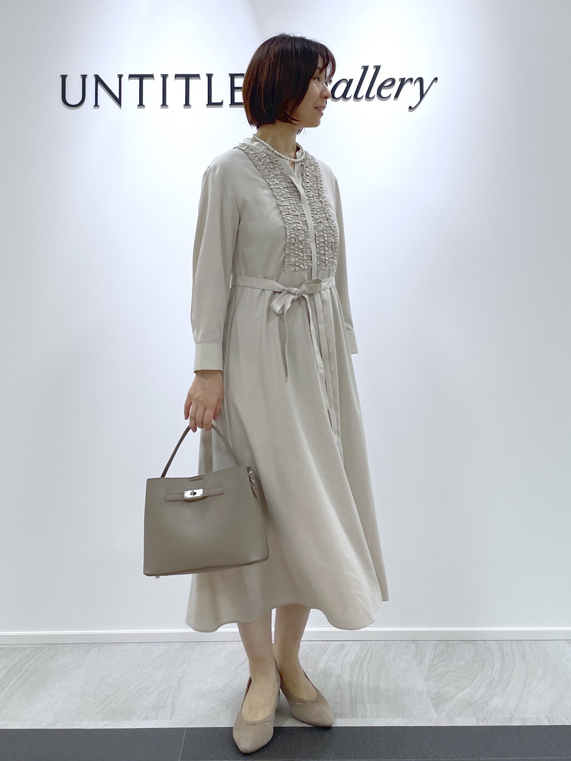 hanaさんの「UNTITLED｜【着映えアイテム】フロントフリルディティールワンピース」を使ったコーディネート