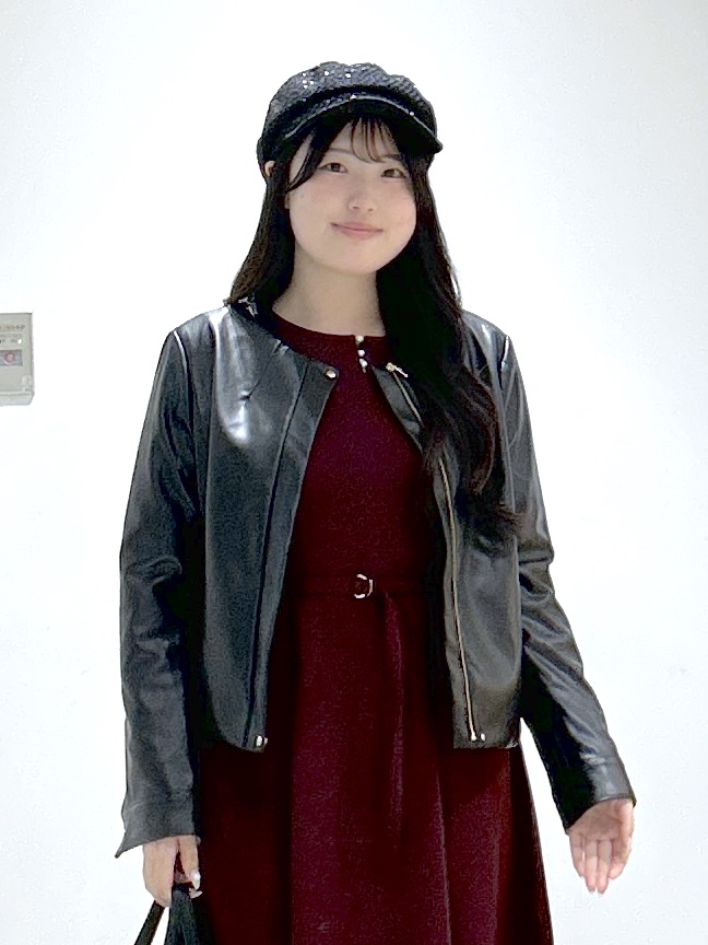 sayaさんの「OPAQUE.CLIP｜【洗える】レザー調／スウェード風ノーカラーブルゾン」を使ったコーディネート