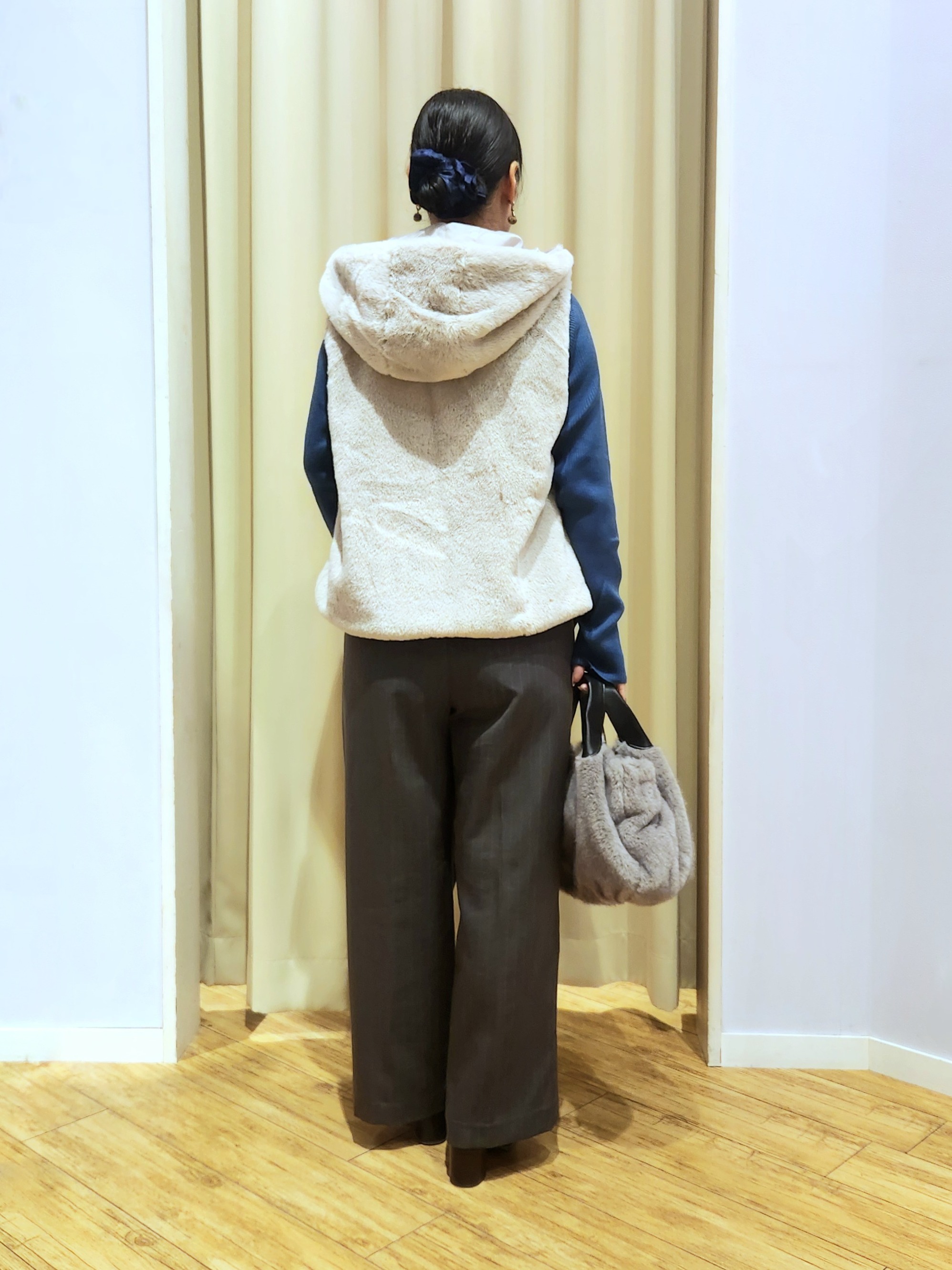 くまさんの「SHOO･LA･RUE｜【洗濯機可/撥水/マルチWAY】ファーライナー付き 毎日欲張りマンパ」を使ったコーディネート