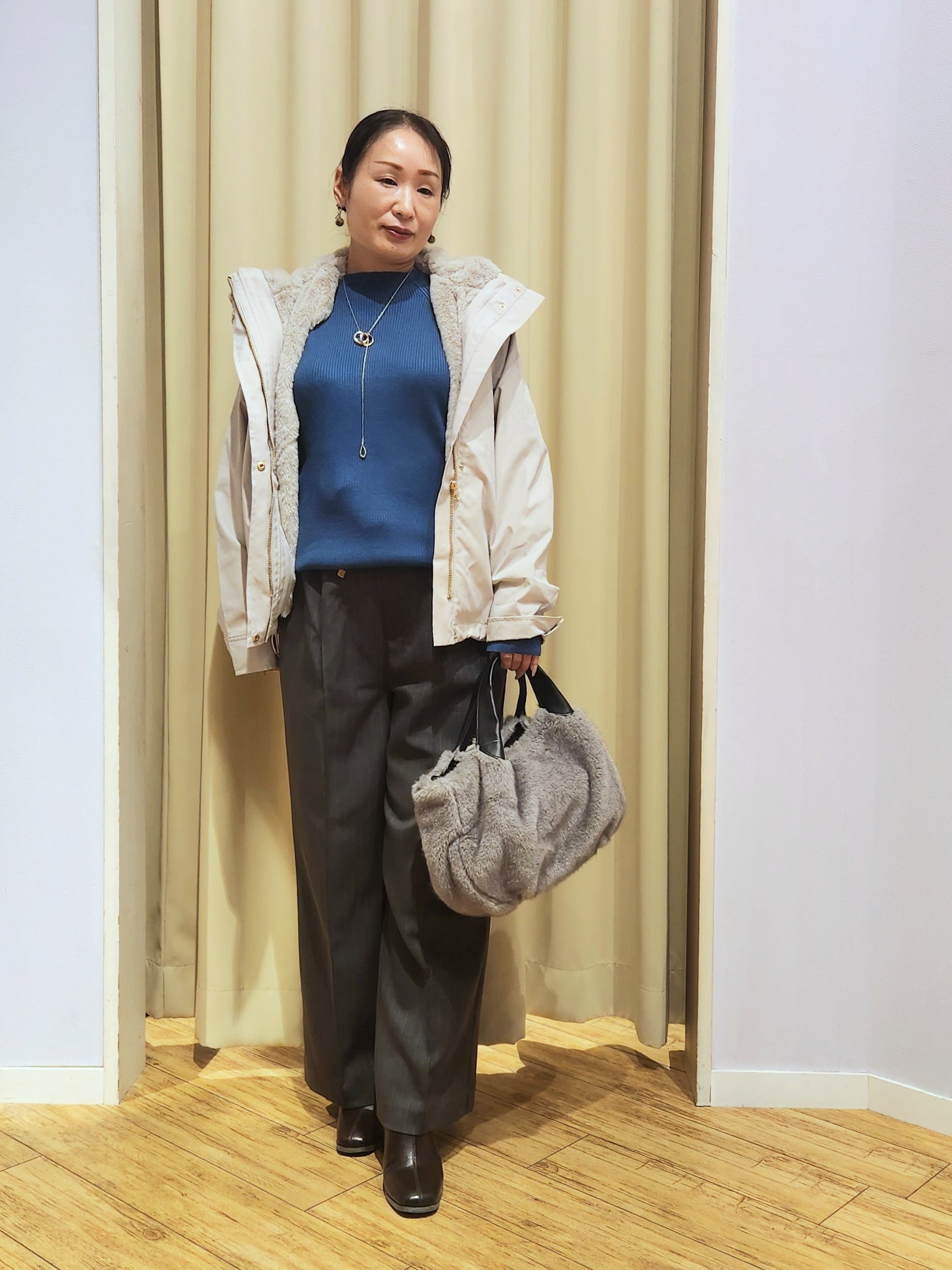 くまさんの「SHOO･LA･RUE｜【洗濯機可/撥水/マルチWAY】ファーライナー付き 毎日欲張りマンパ」を使ったコーディネート