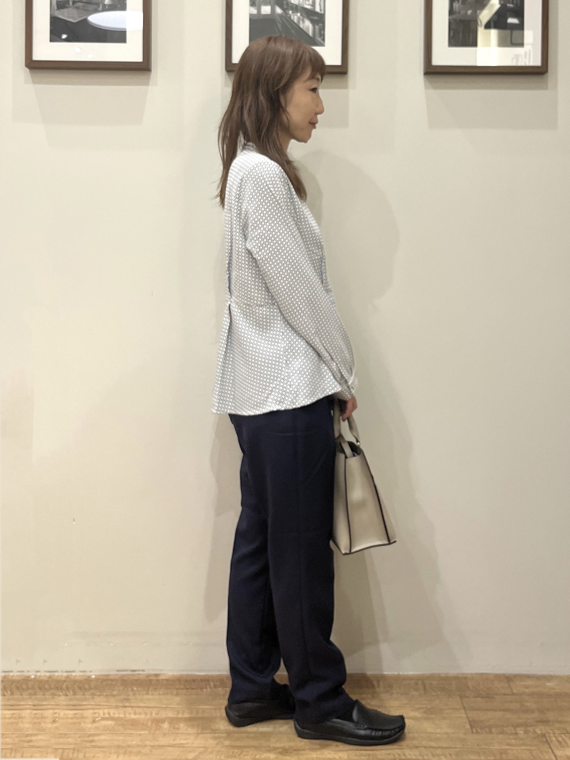 まつみさんの「SHOO･LA･RUE｜【セットアップ可/通勤/洗濯機可/SS-LL】女性らしく決まる カラーレスジャケット」を使ったコーディネート