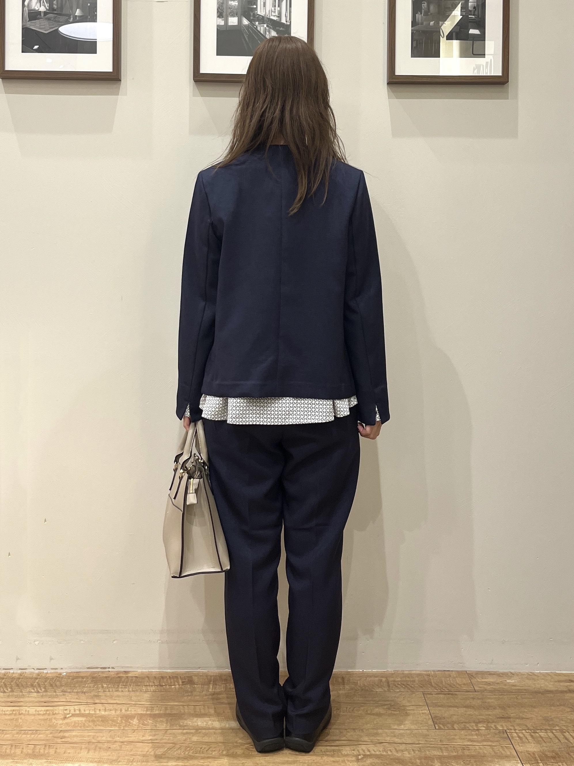 まつみさんの「SHOO･LA･RUE｜【セットアップ可/通勤/洗濯機可/SS-LL】女性らしく決まる カラーレスジャケット」を使ったコーディネート