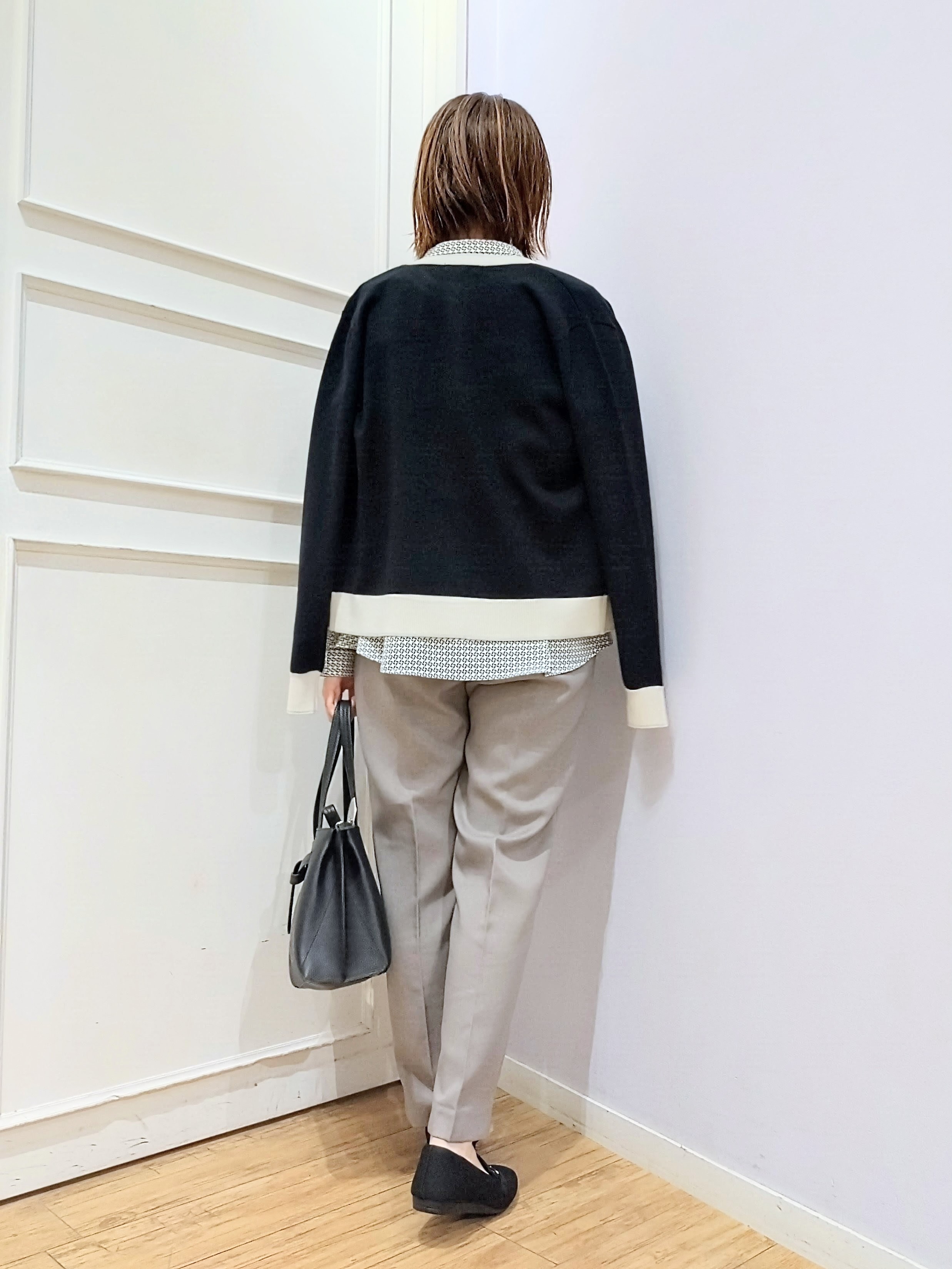 miomioさんの「SHOO･LA･RUE｜【S-LL/洗濯機可】配色使いが目を惹く クルーネックニットカーディガン」を使ったコーディネート