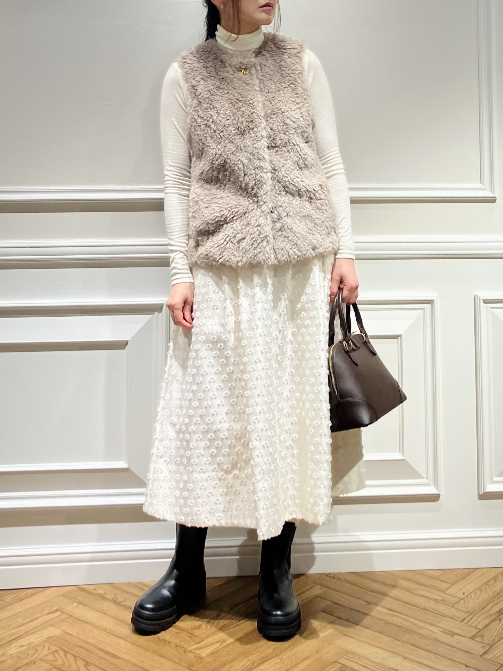 TSUKUIさんの「DRESSTERIOR｜エコファージレ」を使ったコーディネート