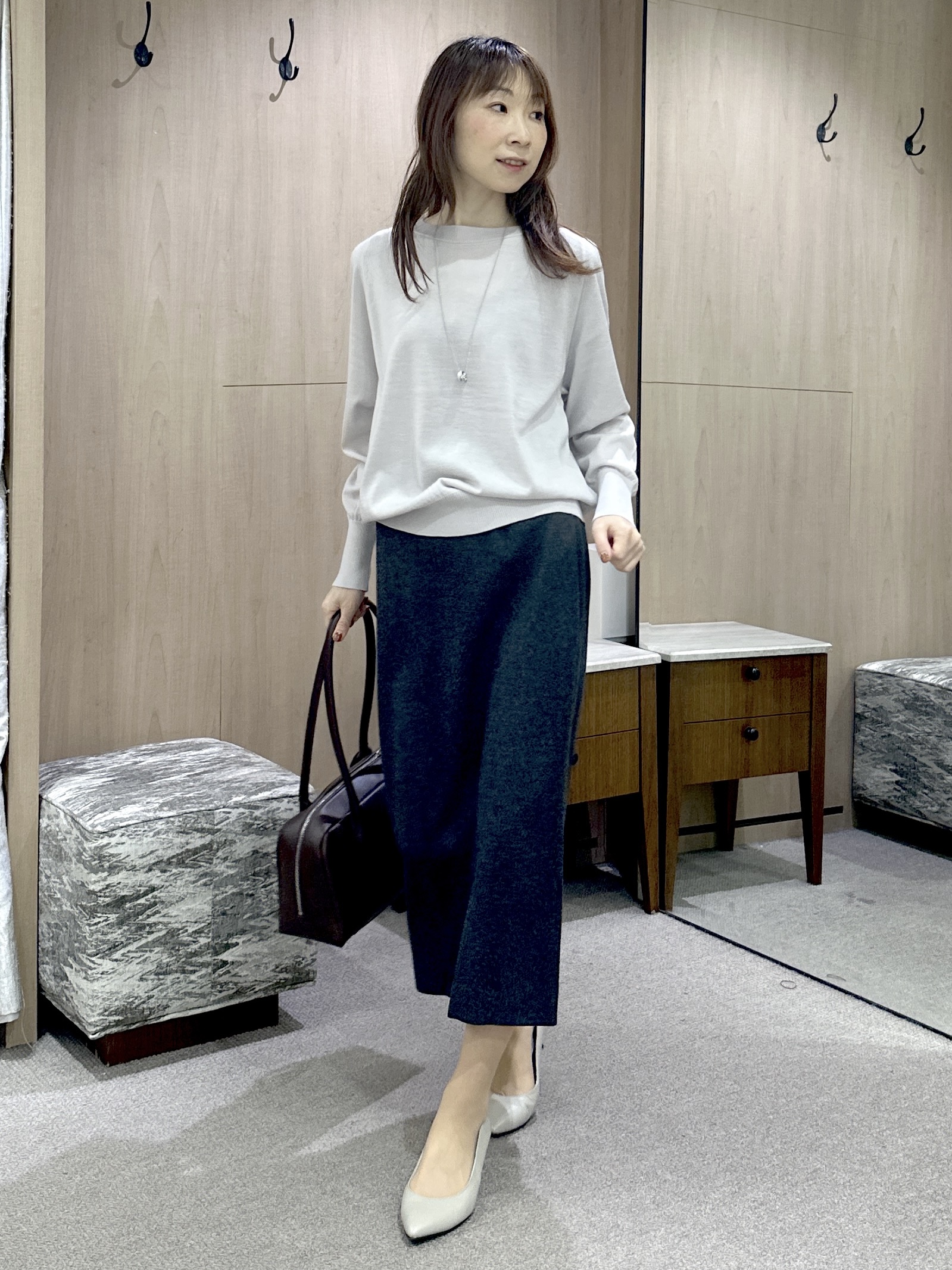 Miwaさんの「UNTITLED｜【アンサンブル可能/オンオフ使える】シルクウールカシミヤプルオーバー」を使ったコーディネート