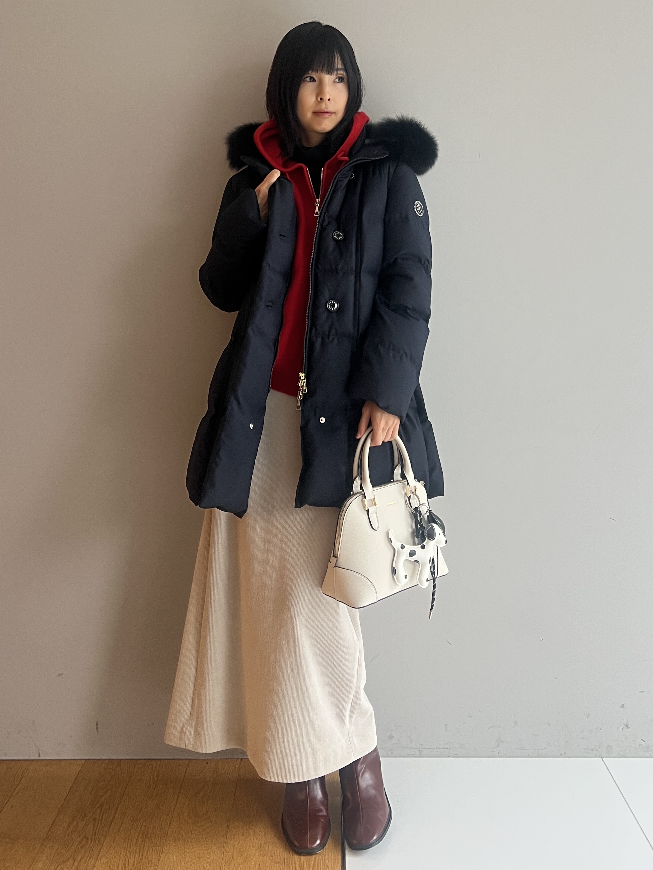 misaさんの「DRESSTERIOR｜【STORY11月号掲載】モノトーンドッグチャーム」を使ったコーディネート
