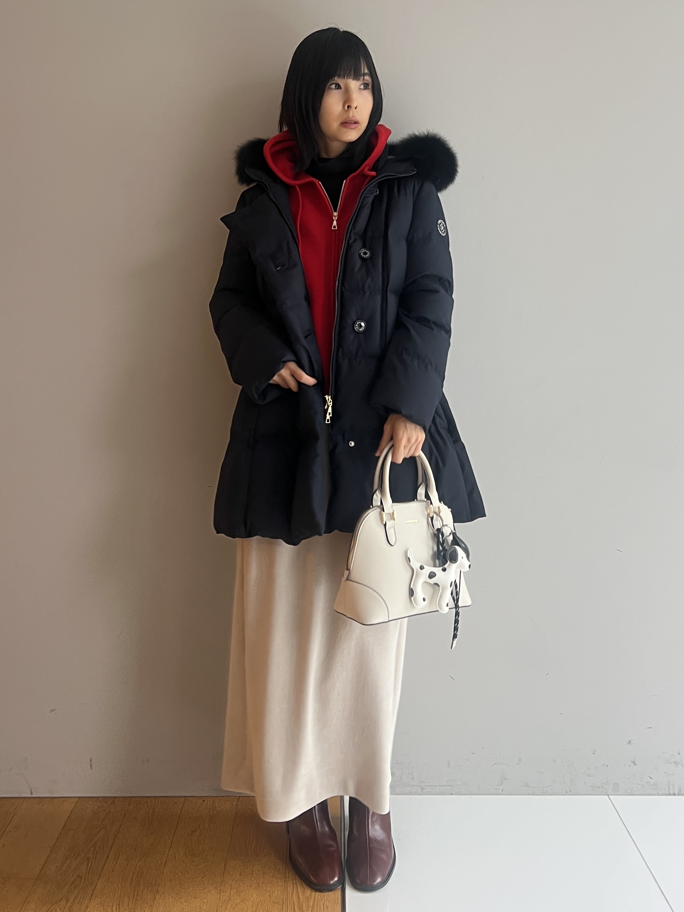 misaさんの「DRESSTERIOR｜【STORY11月号掲載】モノトーンドッグチャーム」を使ったコーディネート