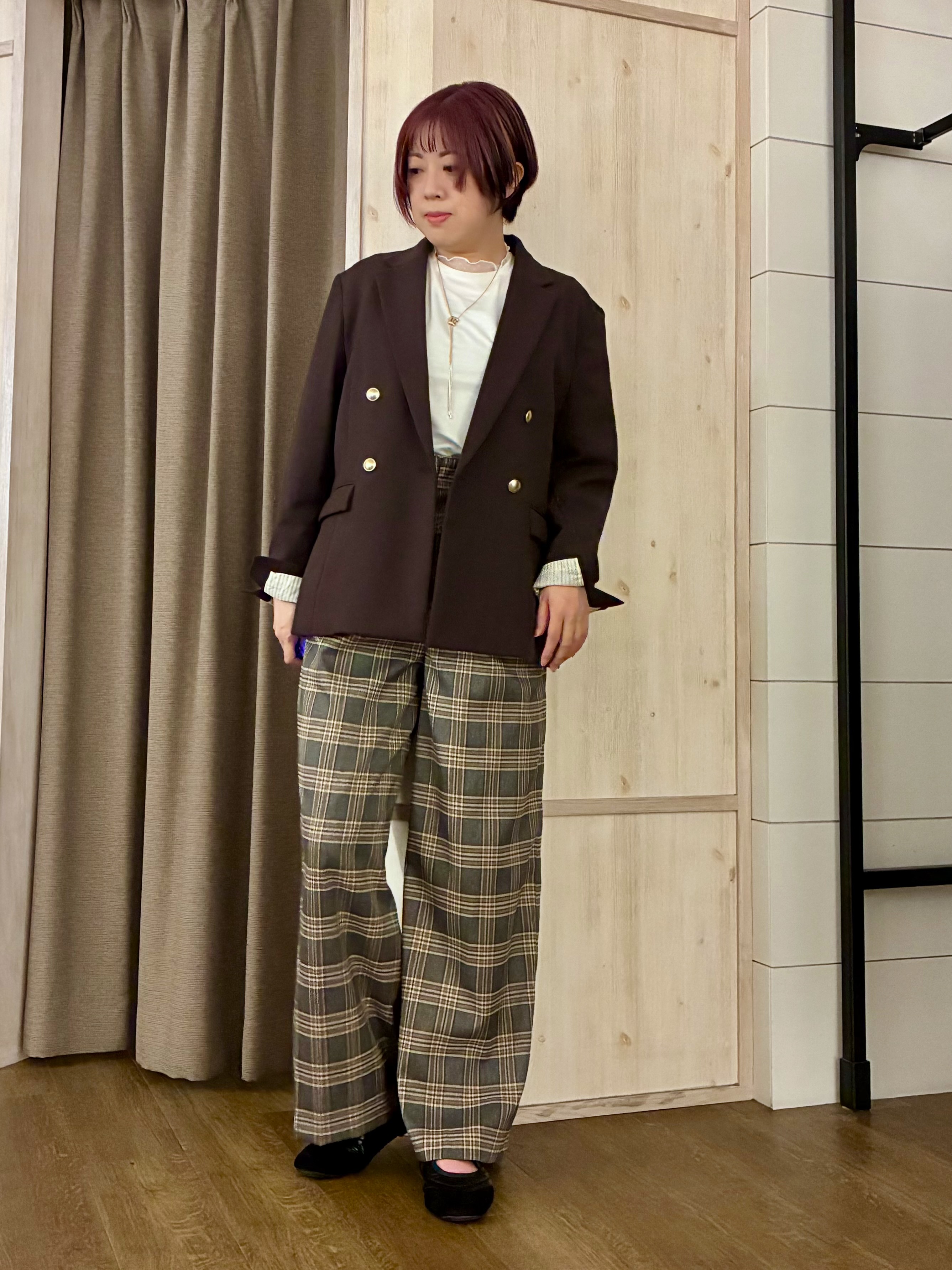 aiさんの「THE SHOP TK｜クラシカルな雰囲気 ダブルブレストジャケット」を使ったコーディネート