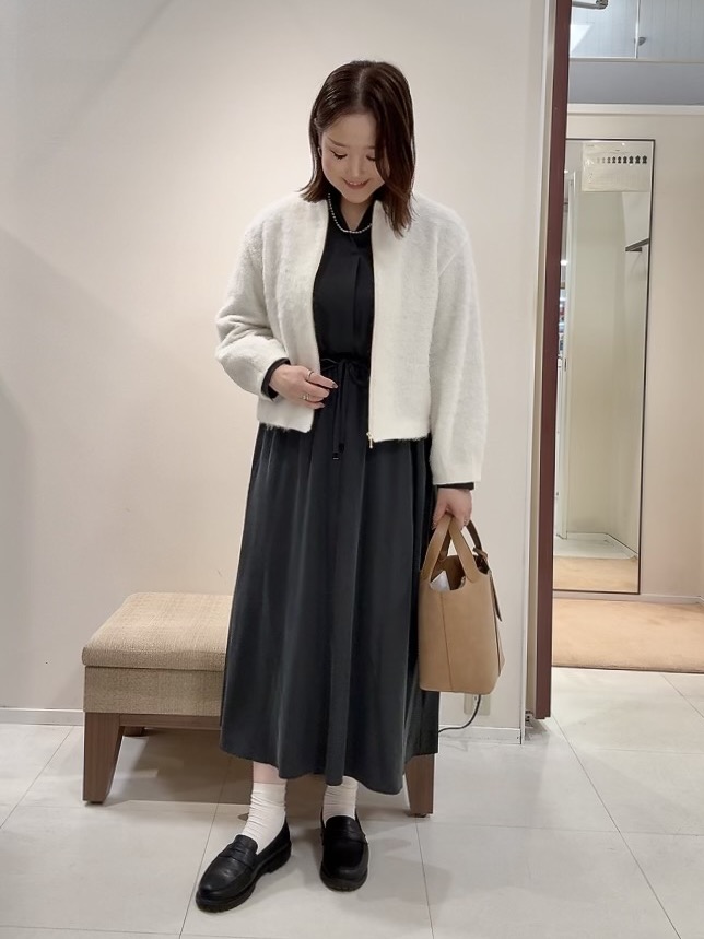 YUIさんの「UNTITLED｜【軽アウター/秋羽織り】シャギージップカーデ」を使ったコーディネート