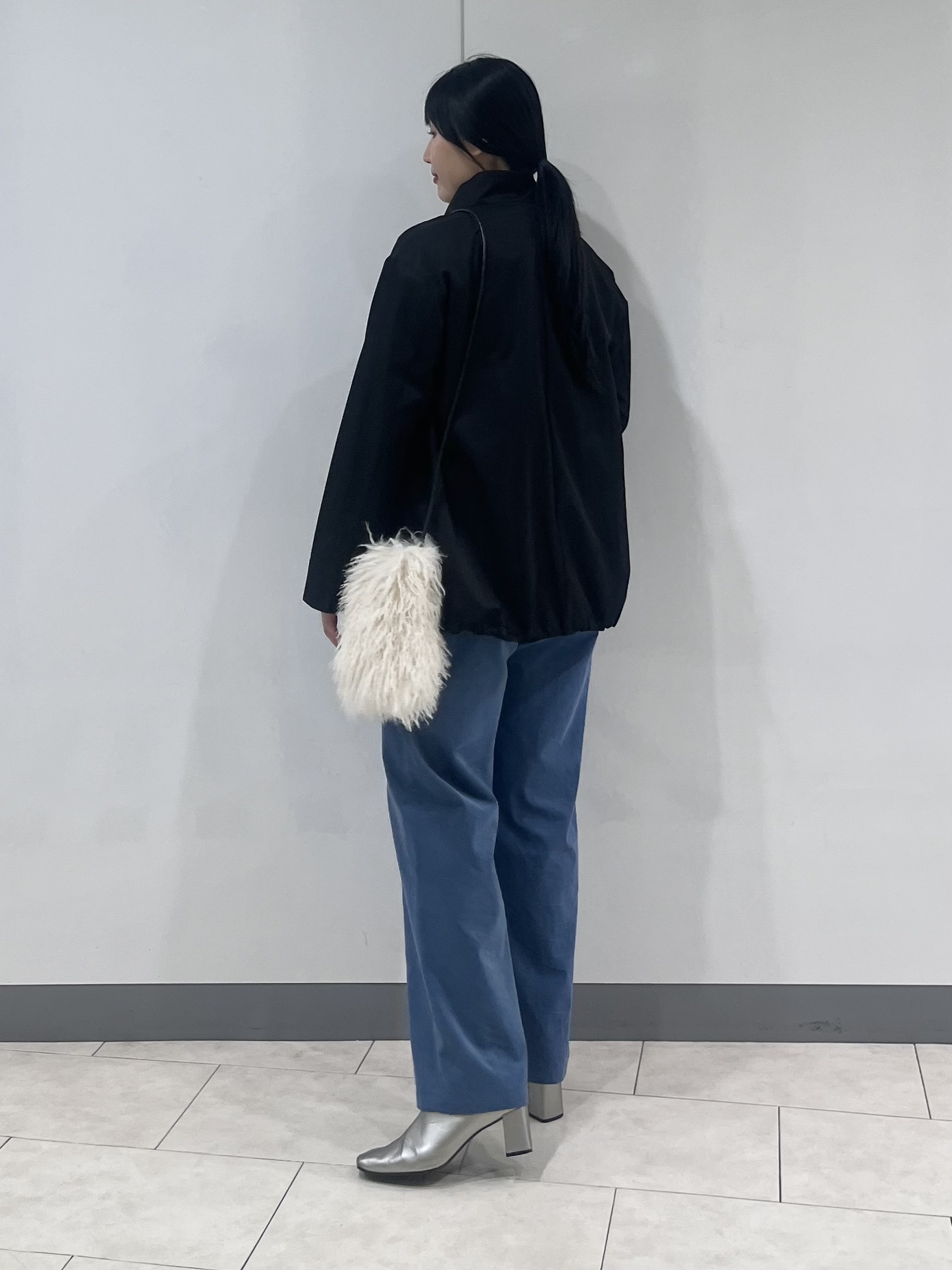 hasuさんの「INDIVI｜【撥水／UVケア】スタンドカラーブルゾン」を使ったコーディネート