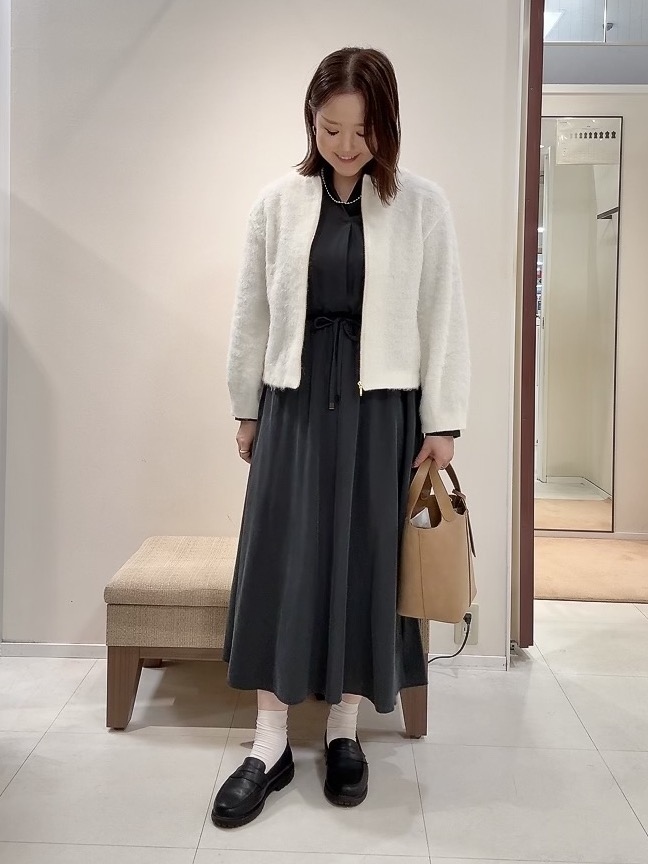YUIさんの「UNTITLED｜【軽アウター/秋羽織り】シャギージップカーデ」を使ったコーディネート