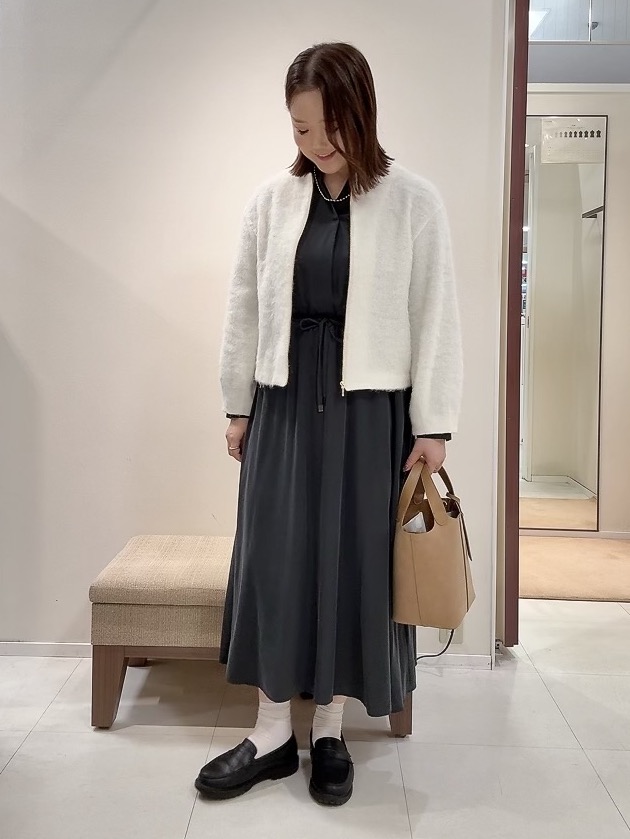YUIさんの「UNTITLED｜【軽アウター/秋羽織り】シャギージップカーデ」を使ったコーディネート