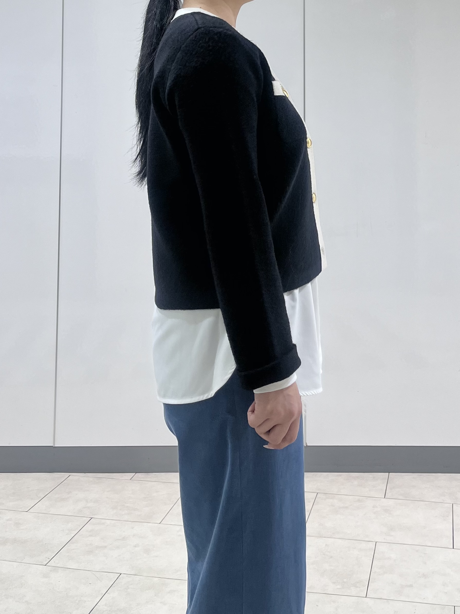 hasuさんの「INDIVI｜【軽やか】ブークレニットジャケット」を使ったコーディネート