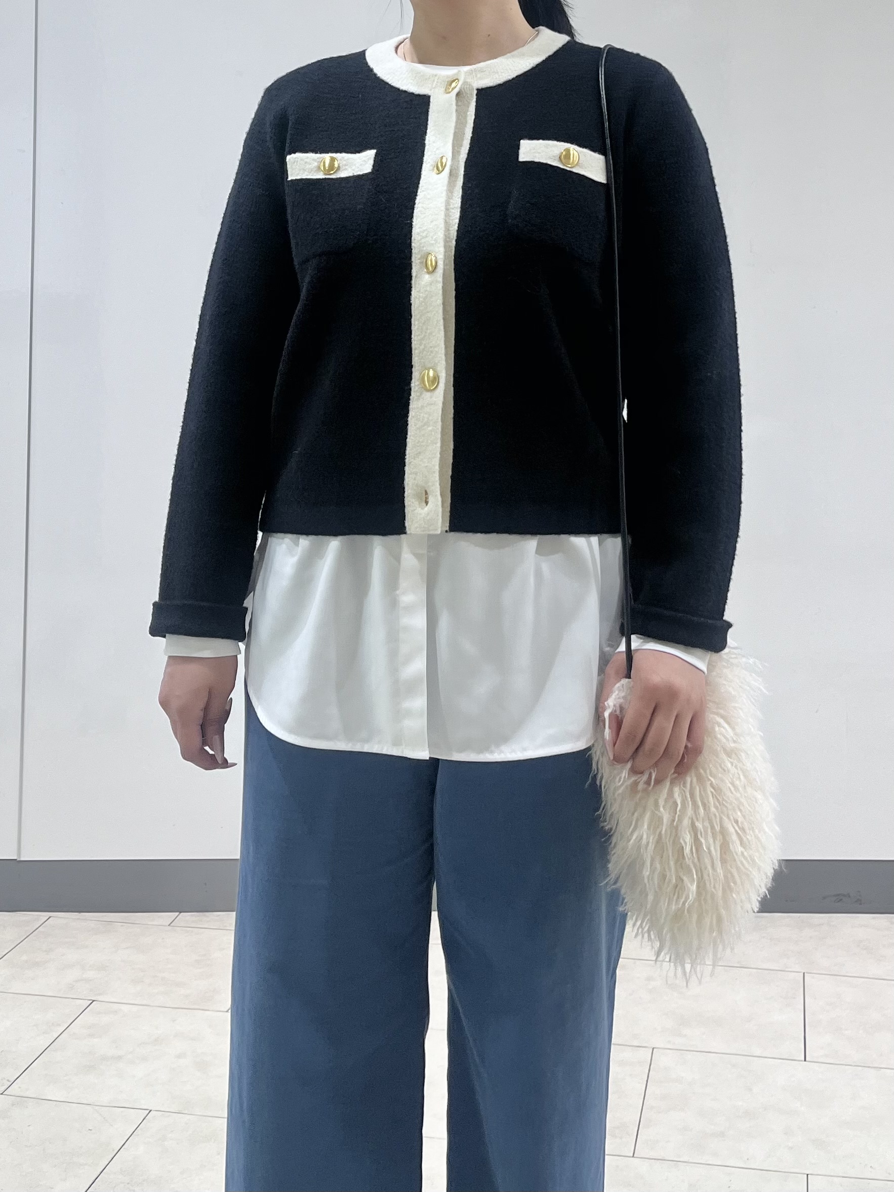 hasuさんの「INDIVI｜【軽やか】ブークレニットジャケット」を使ったコーディネート