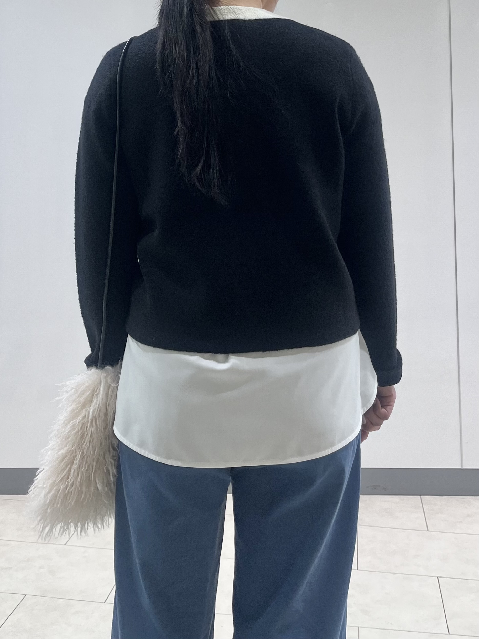 hasuさんの「INDIVI｜【軽やか】ブークレニットジャケット」を使ったコーディネート
