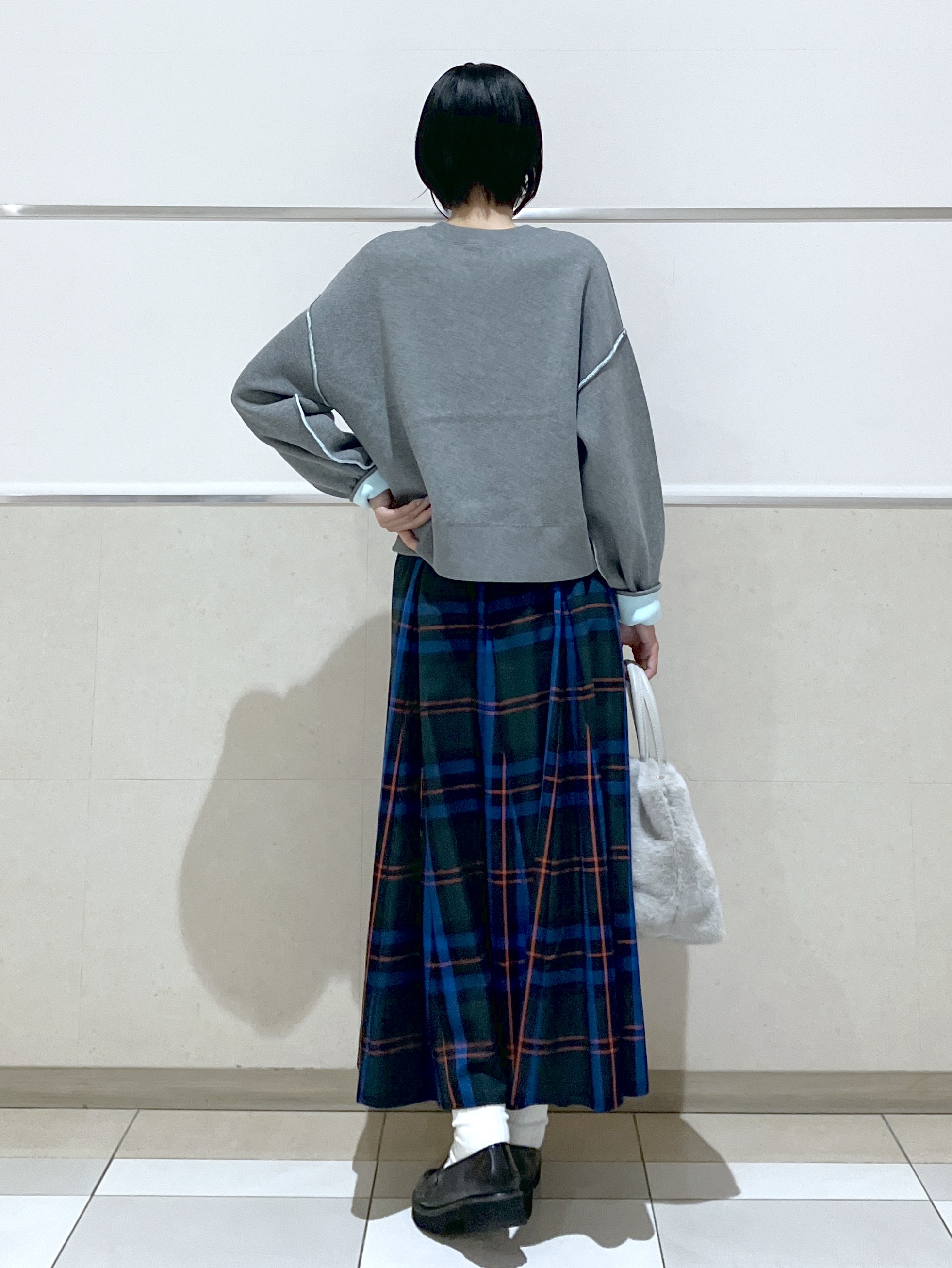 eriko さんの「Dessin｜【2WAY/洗濯機OK/XS-L】配色リバーシブル コットンジャカード クルーネックニット」を使ったコーディネート