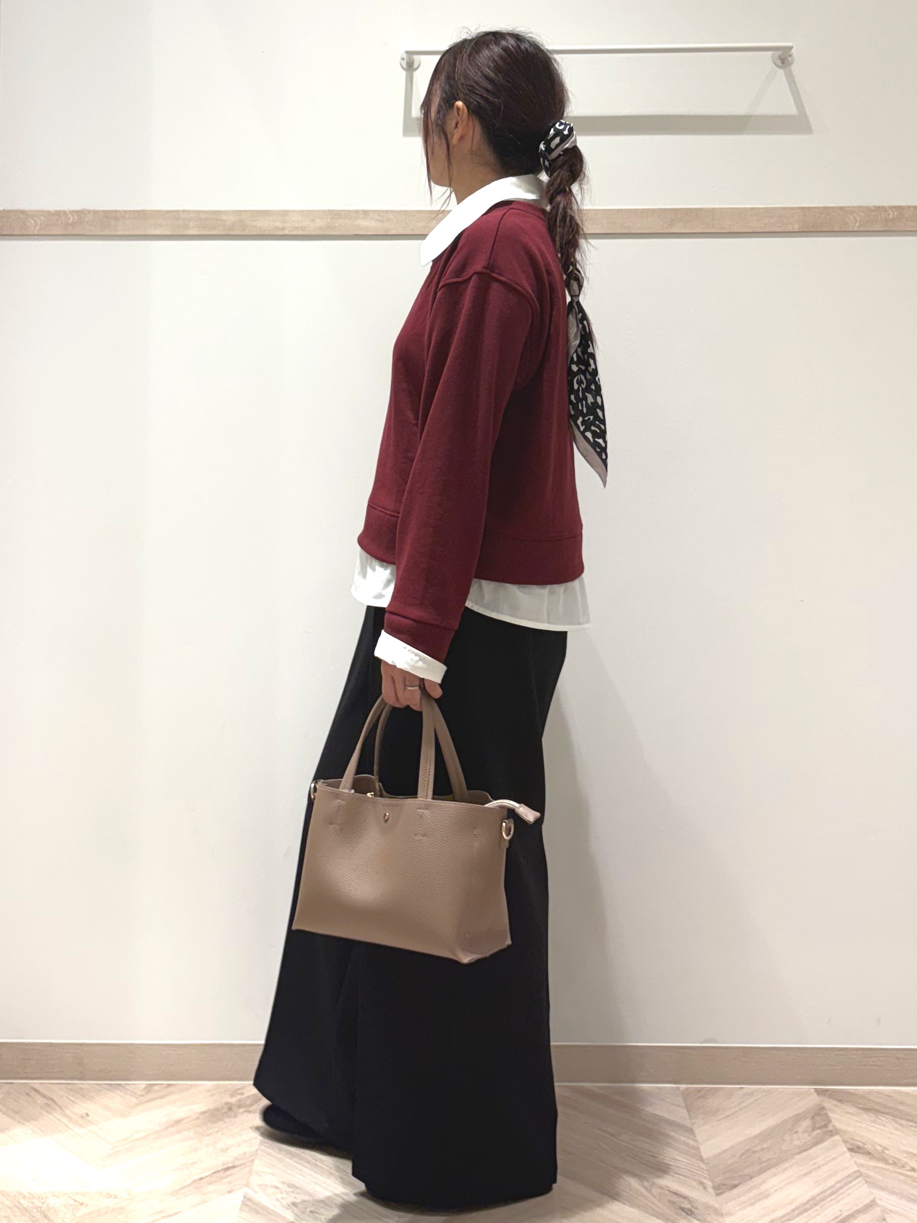 nanaさんの「SHOO･LA･RUE｜【S-LL/洗濯機可】一枚でレイヤード感が完成する シャツドッキング裏毛トップス」を使ったコーディネート