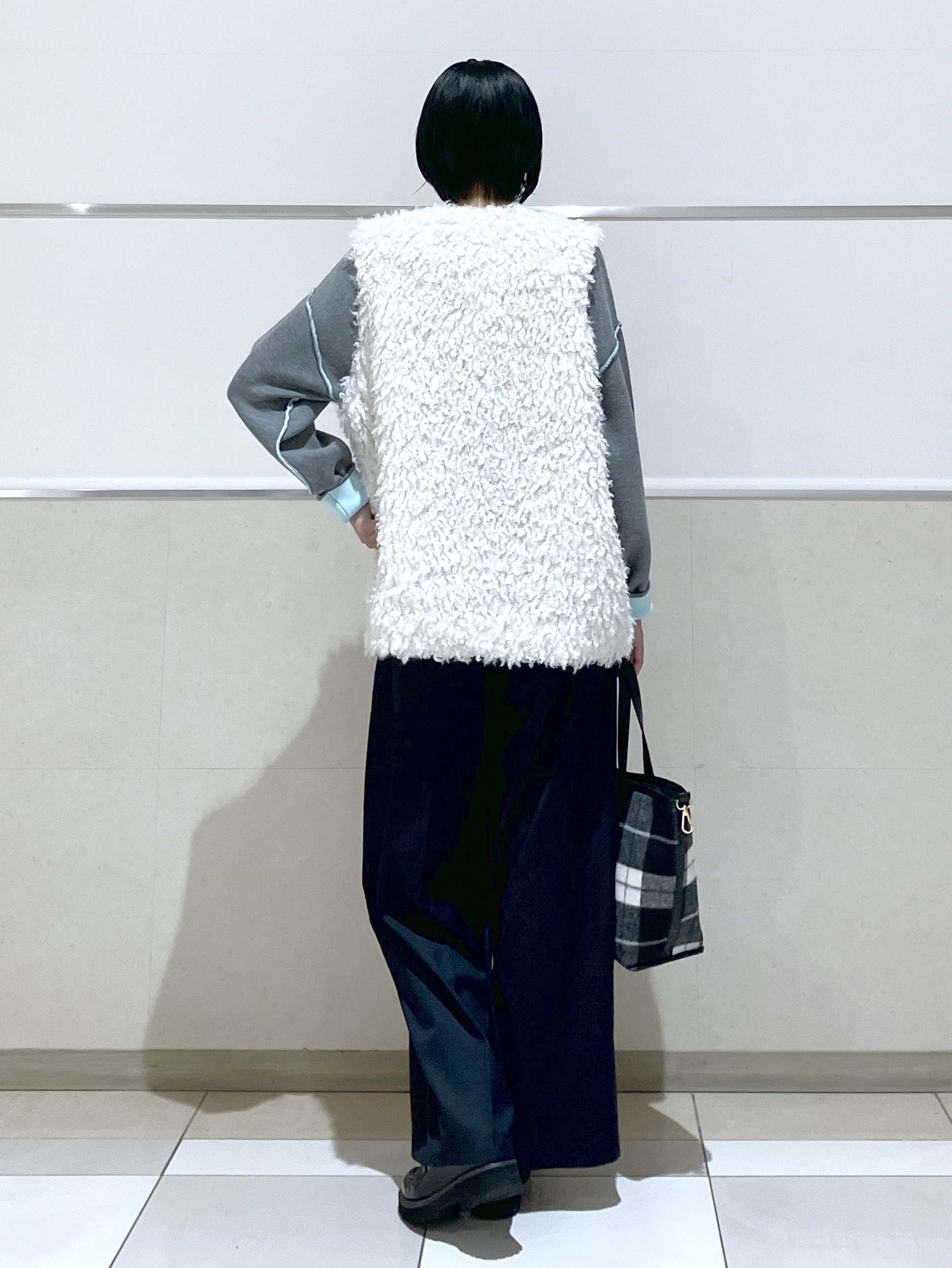 eriko さんの「Dessin｜【2WAY/洗濯機OK/XS-L】配色リバーシブル コットンジャカード クルーネックニット」を使ったコーディネート