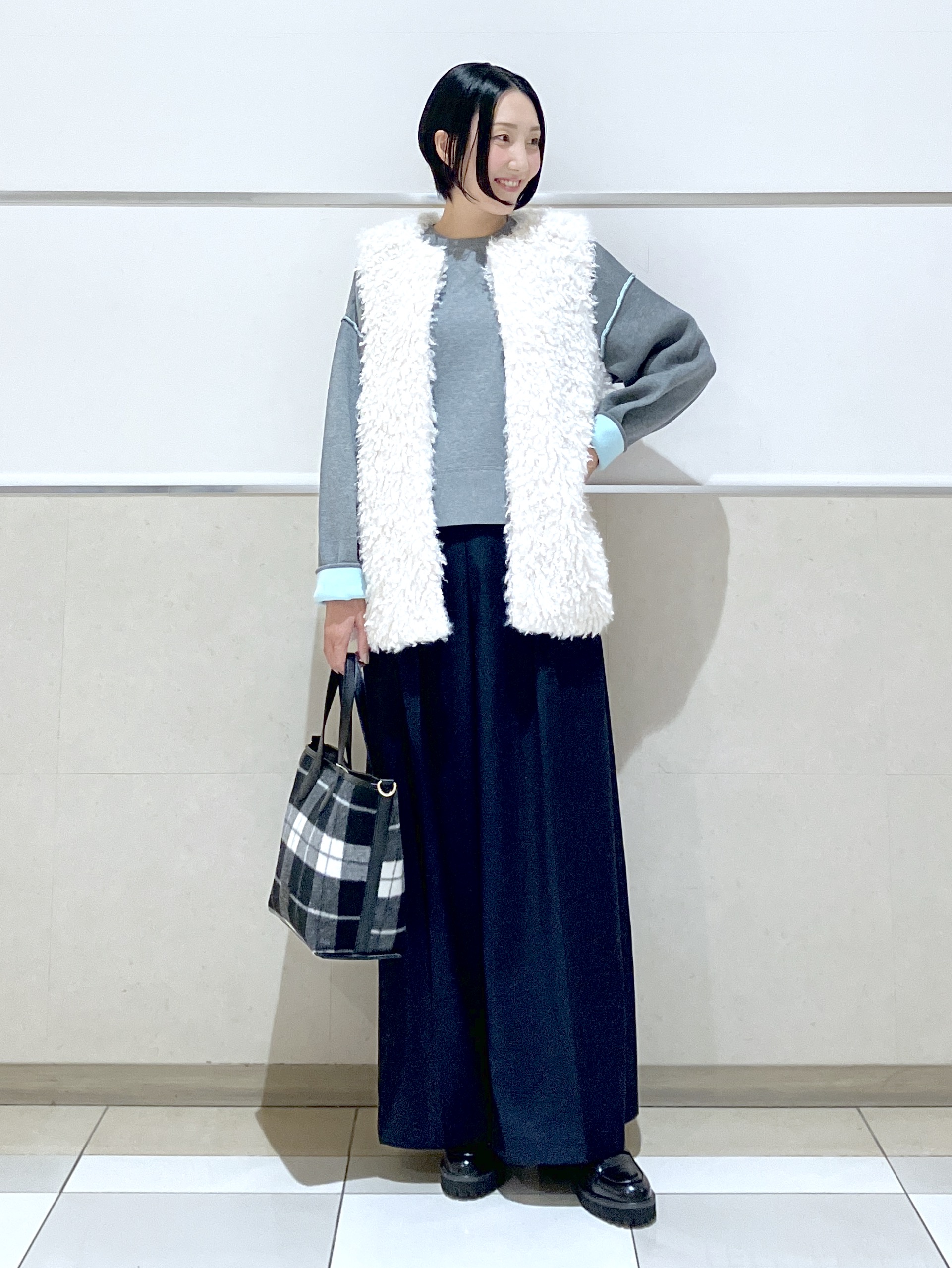 eriko さんの「Dessin｜【2WAY/洗濯機OK/XS-L】配色リバーシブル コットンジャカード クルーネックニット」を使ったコーディネート