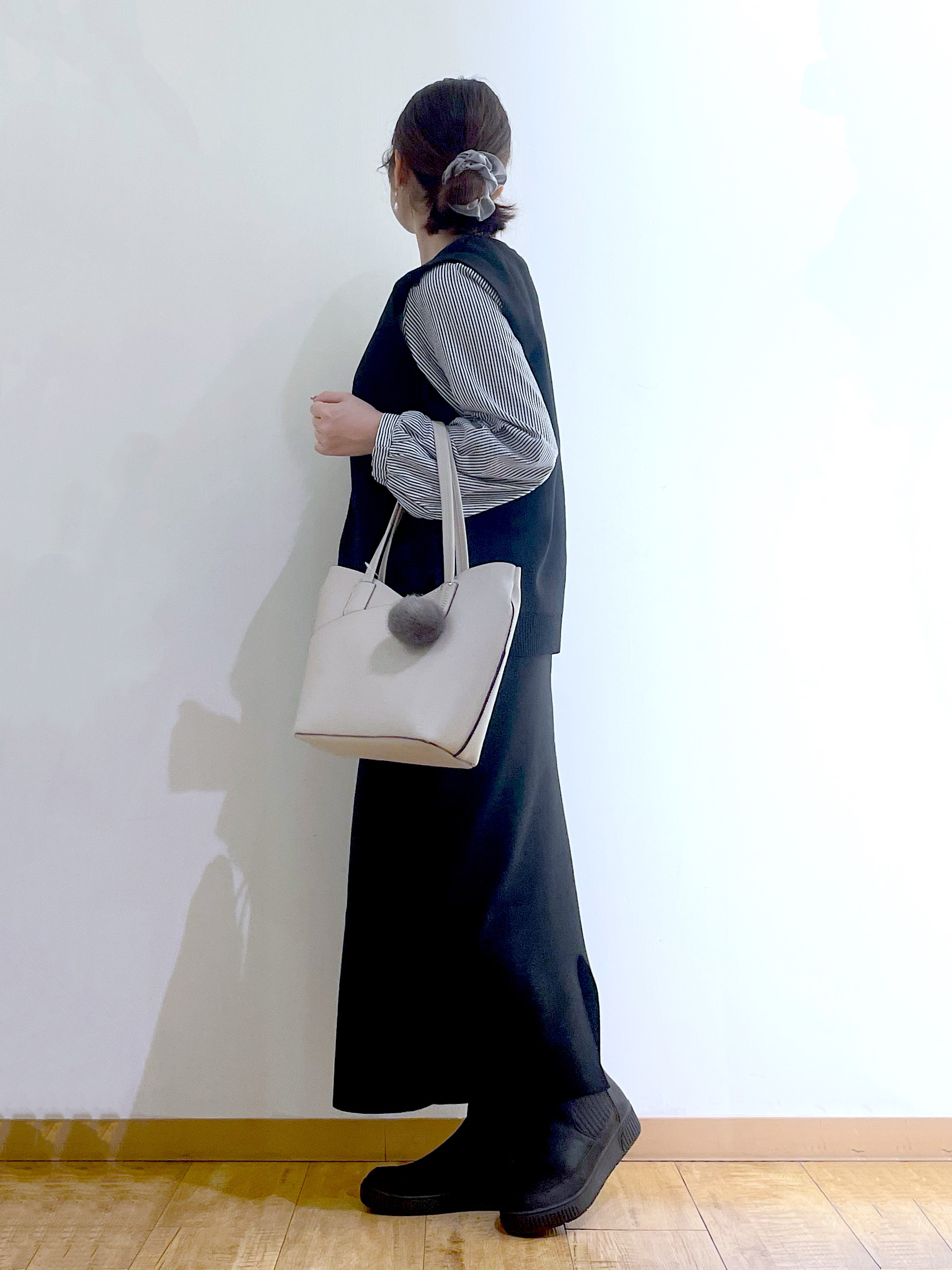 かのさんの「SHOO･LA･RUE｜【2点セット/S-LL】着回し自在 スポンディッシュニットベスト＆フレアシャツ」を使ったコーディネート