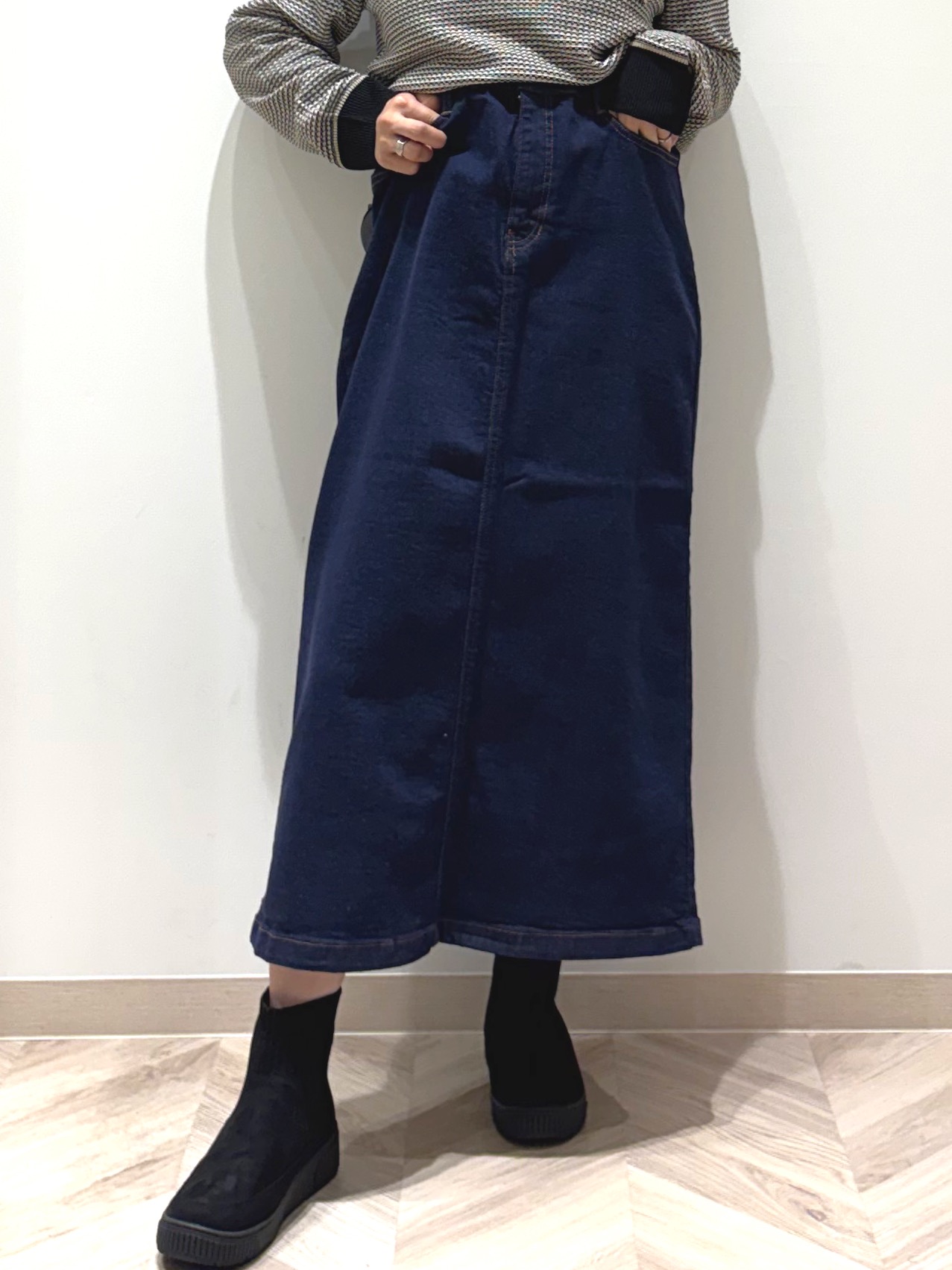 nanaさんの「SHOO･LA･RUE｜【S-LL/洗濯機可】1枚でサマになる カノコ編み配色クルーネックニット」を使ったコーディネート