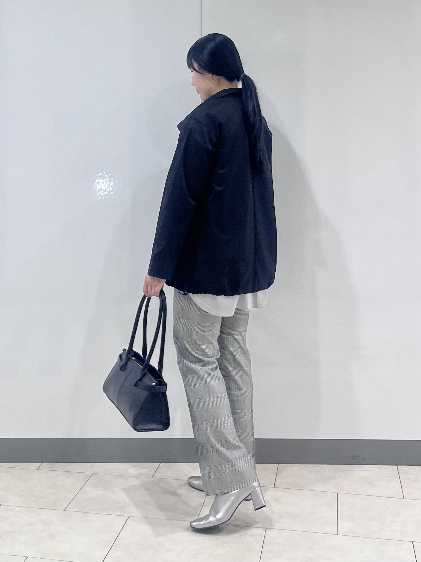 hasuさんの「INDIVI｜【撥水／UVケア】スタンドカラーブルゾン」を使ったコーディネート