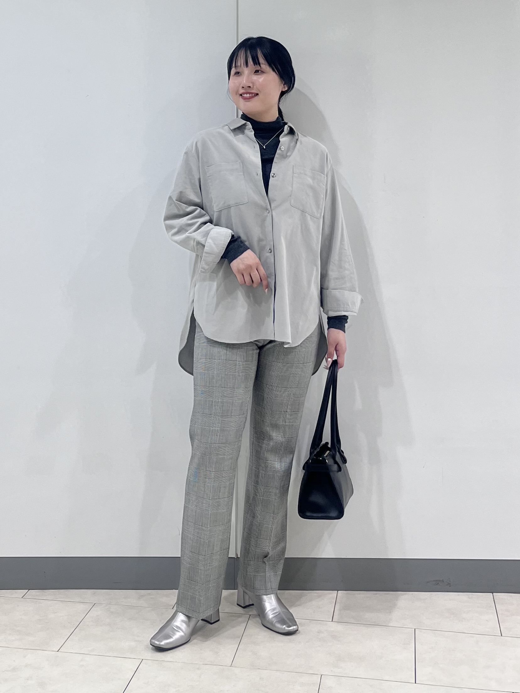 hasuさんの「INDIVI｜【撥水／UVケア】スタンドカラーブルゾン」を使ったコーディネート