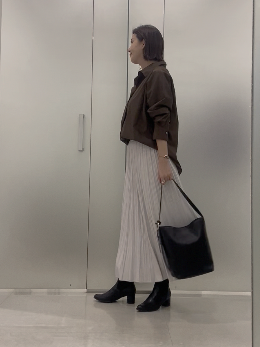 まどかさんの「UNTITLED｜コットンドルマンシャツ」を使ったコーディネート