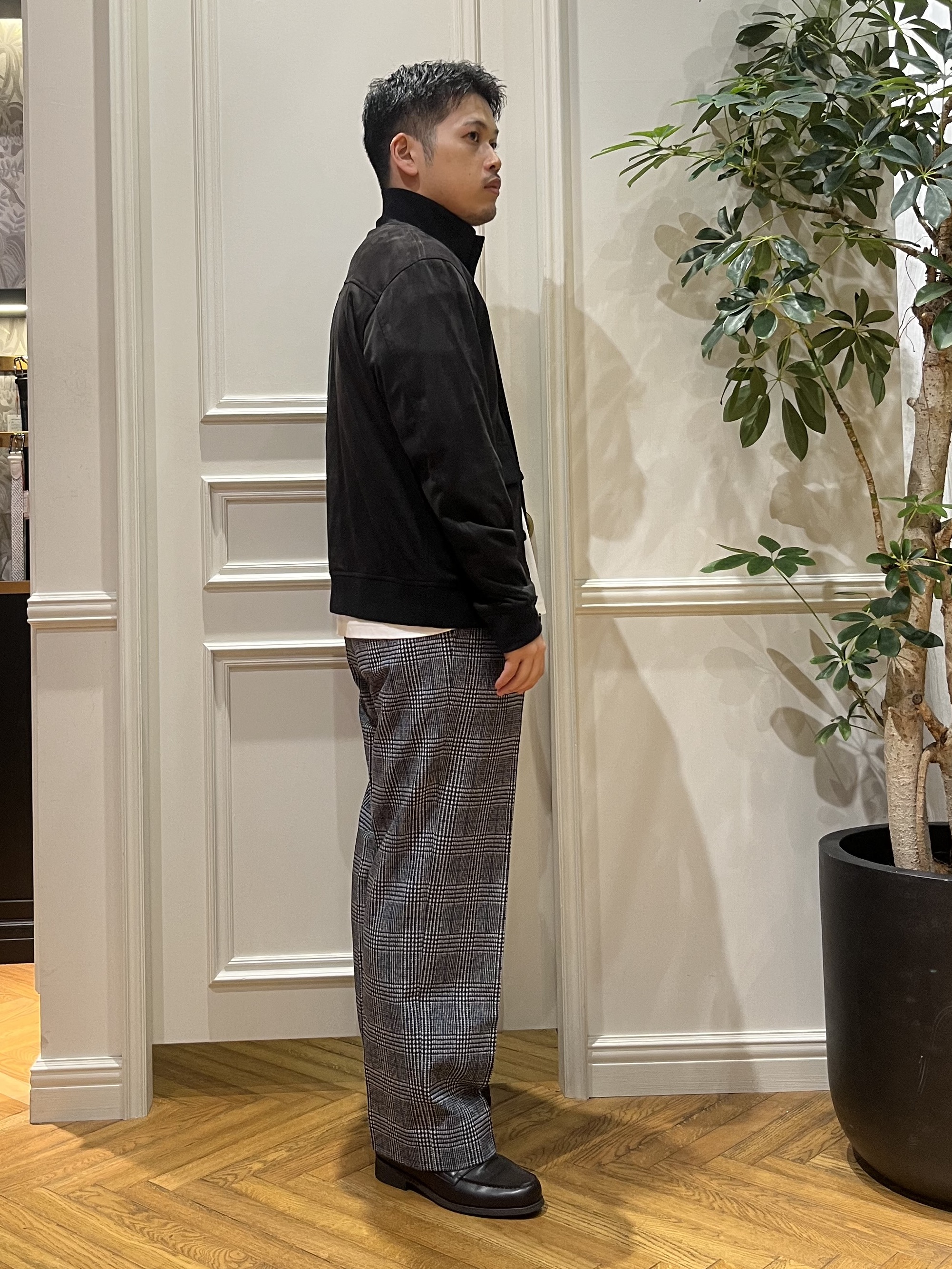 Tokuさんの「DRESSTERIOR｜スエードライク シティタンカース ジャケット」を使ったコーディネート