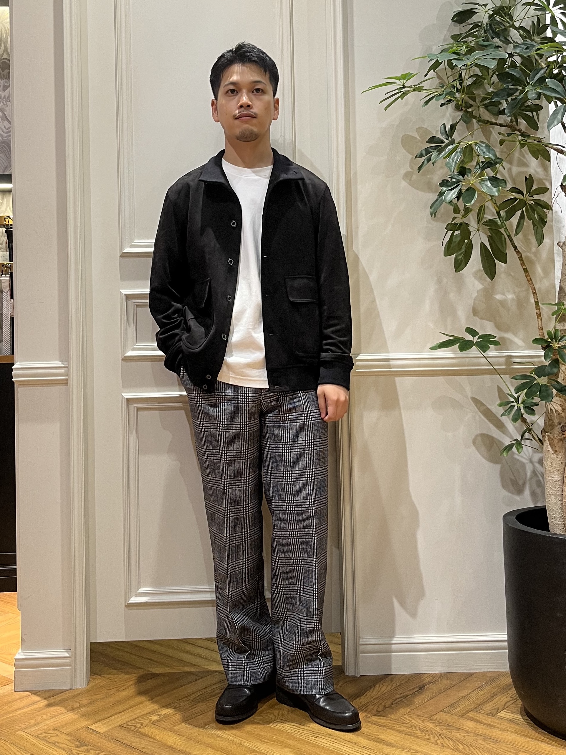 Tokuさんの「DRESSTERIOR｜スエードライク シティタンカース ジャケット」を使ったコーディネート