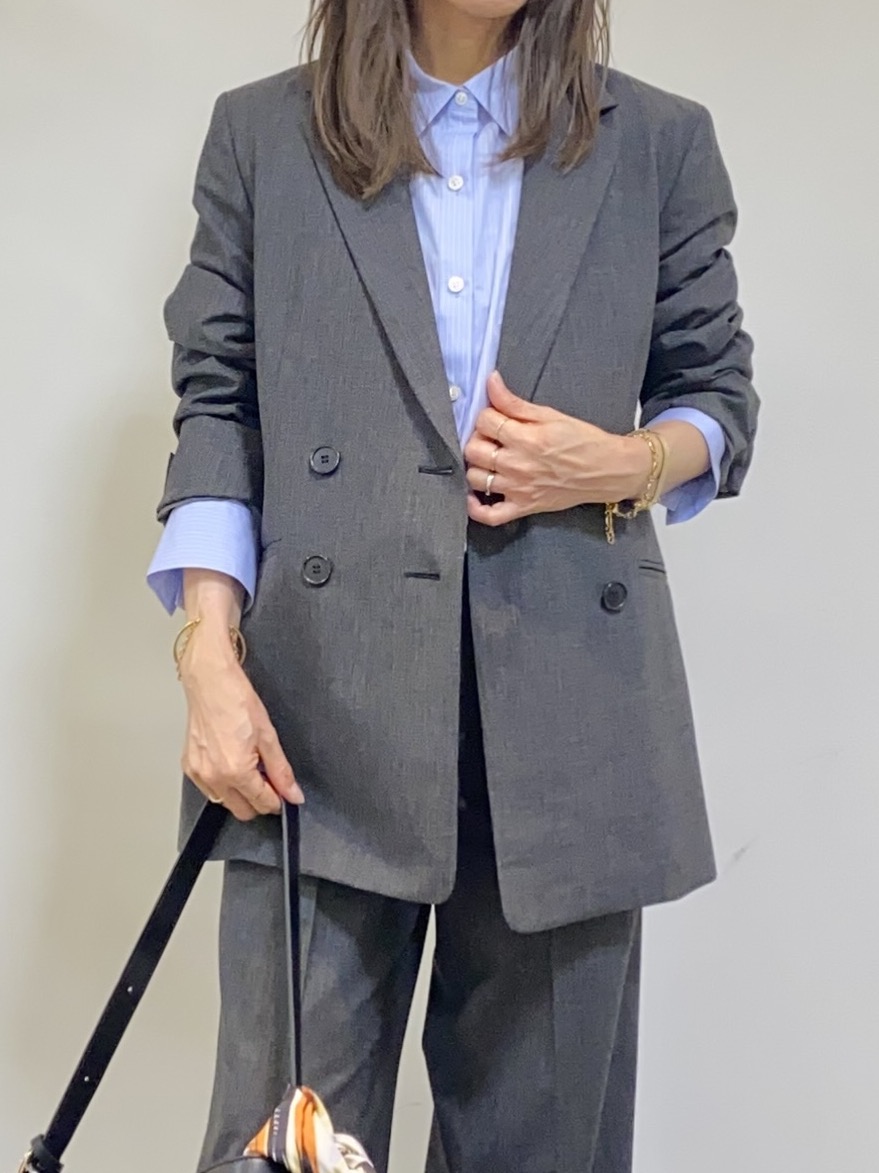 tomoさんの「UNTITLED｜【セットアップ可/秋羽織り/お仕事スーツ】ウールブレンドダブルジャケット」を使ったコーディネート