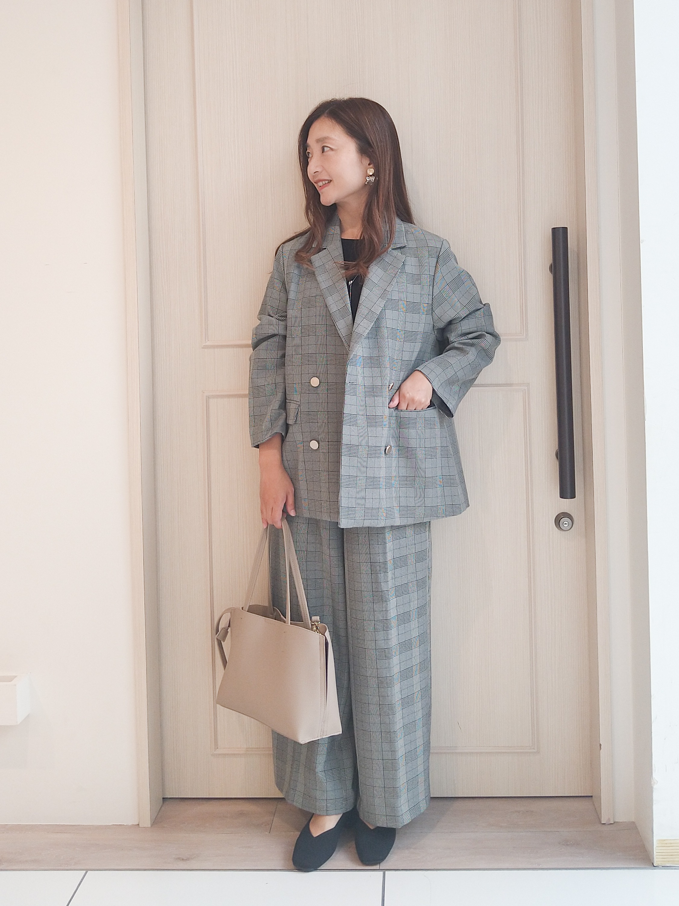 mi-saさんの「SHOO･LA･RUE｜【セットアップ可/洗濯後しわになりにくい】ウールフィール ダブルジャケット」を使ったコーディネート