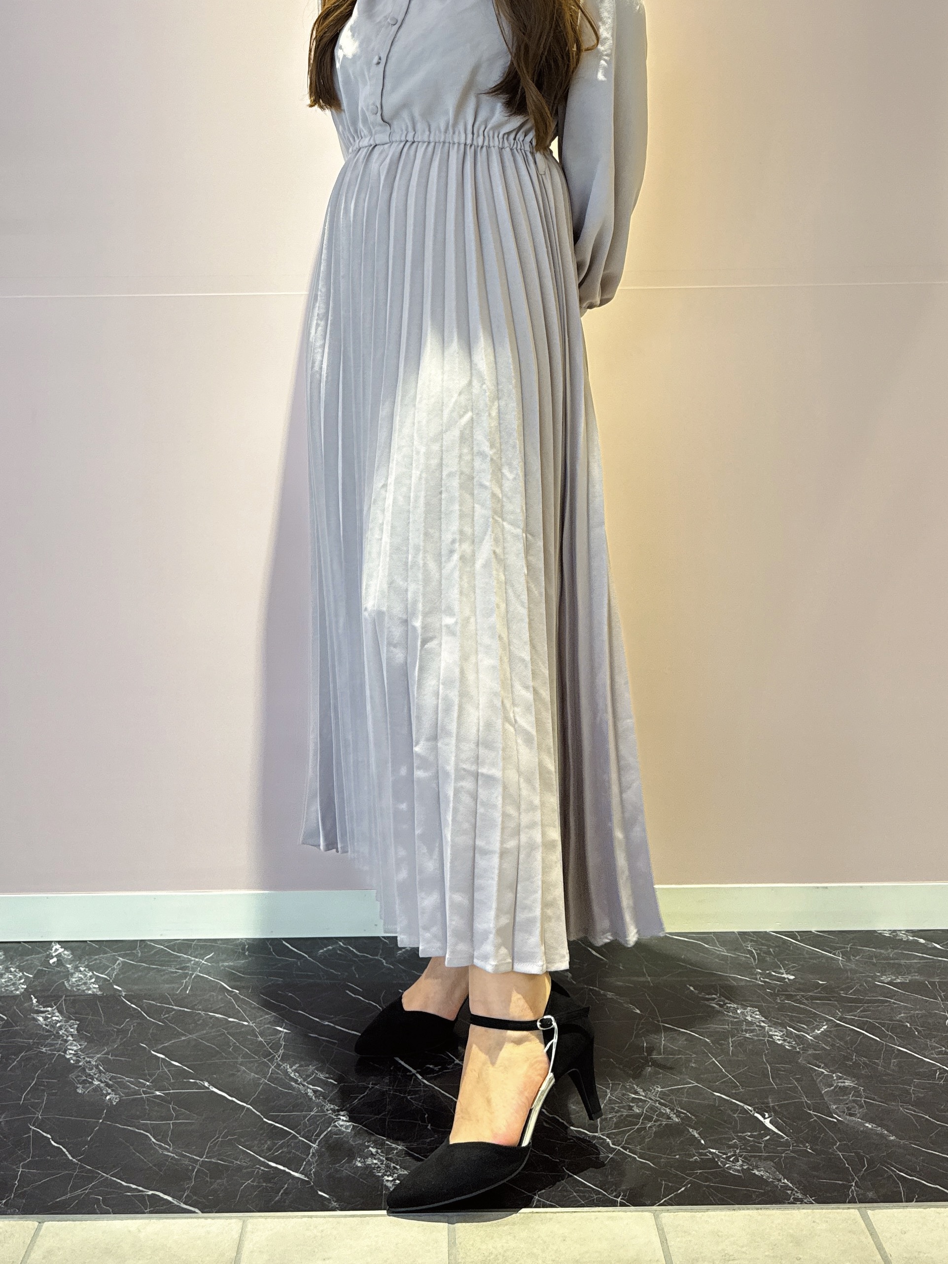 neinaさんの「ESPERANZA｜アンクルストラップパンプス」を使ったコーディネート