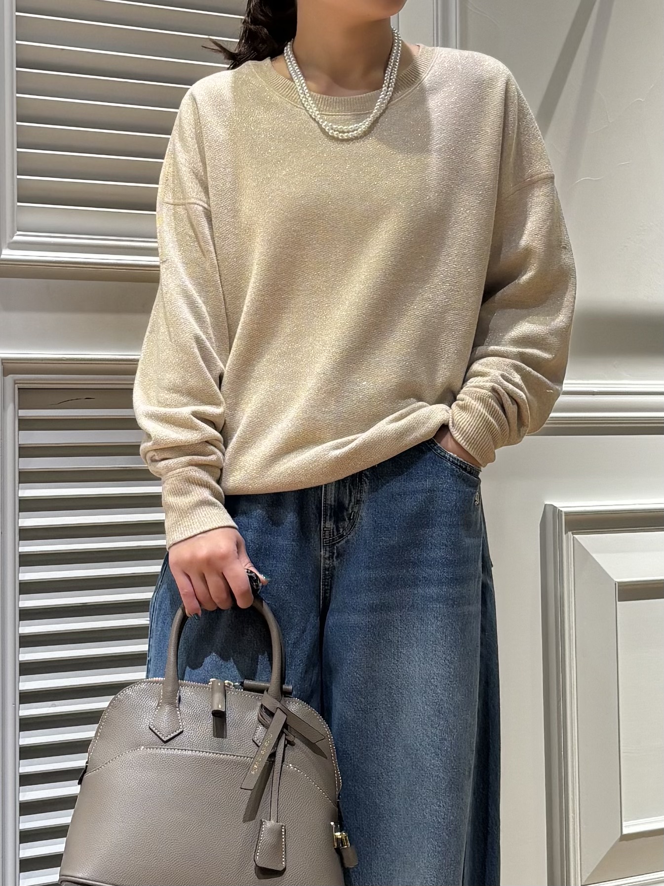 Mgmさんの「DRESSTERIOR｜ラメ裏毛 プルオーバー」を使ったコーディネート