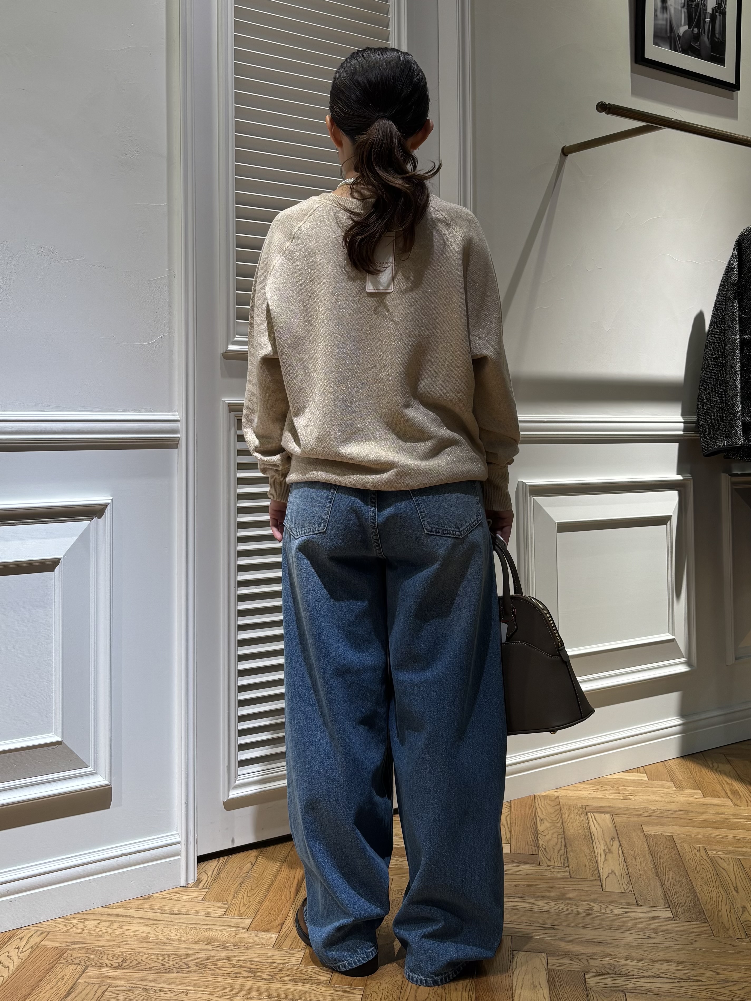 Mgmさんの「DRESSTERIOR｜ラメ裏毛 プルオーバー」を使ったコーディネート
