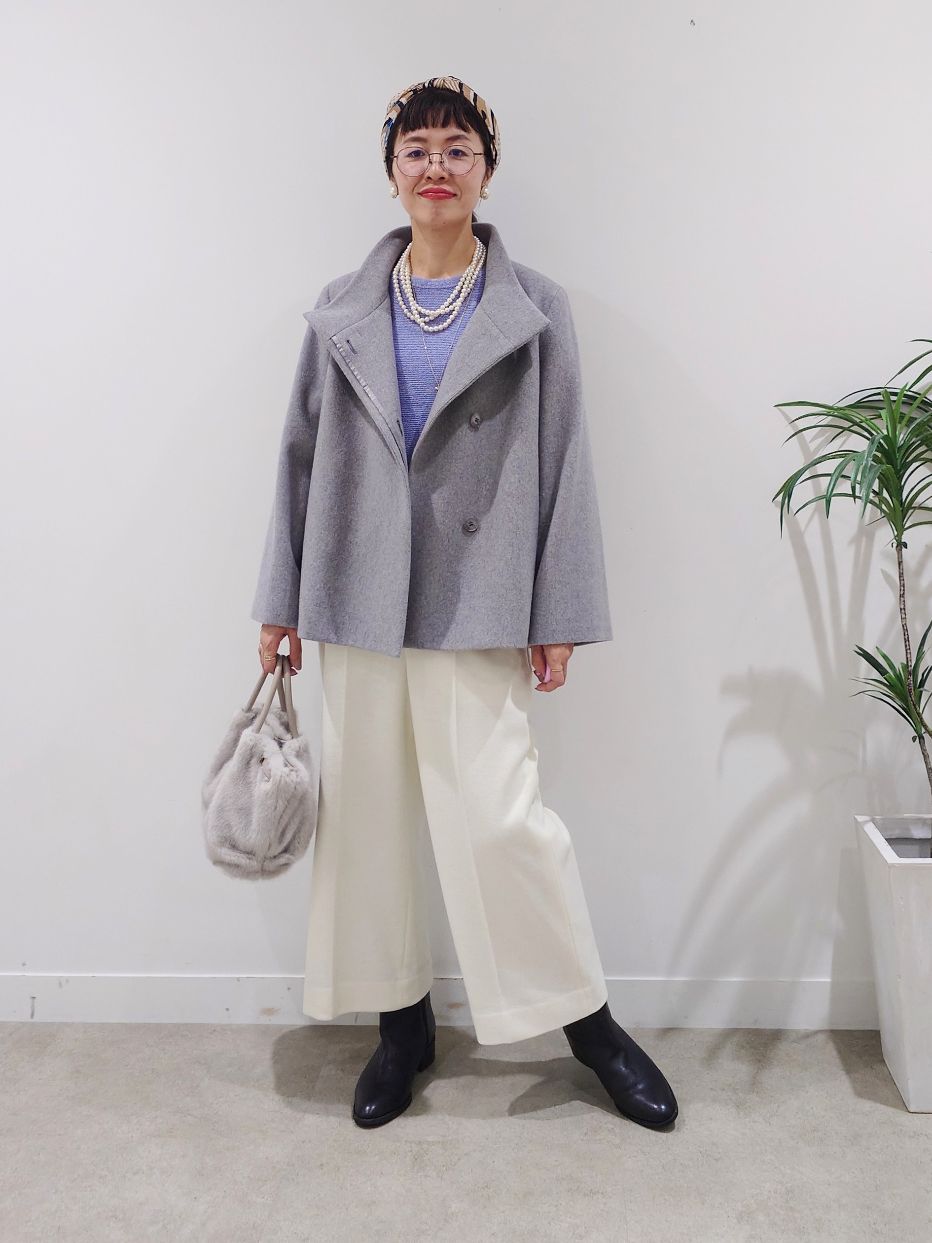 MUTSUKOさんの「UNTITLED｜【軽アウター/ウール100】ウールショートコート」を使ったコーディネート