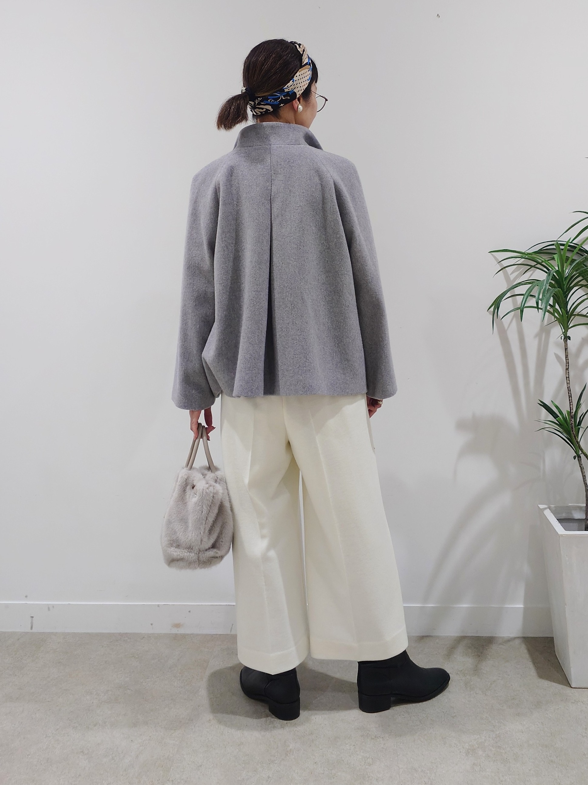 MUTSUKOさんの「UNTITLED｜【軽アウター/ウール100】ウールショートコート」を使ったコーディネート