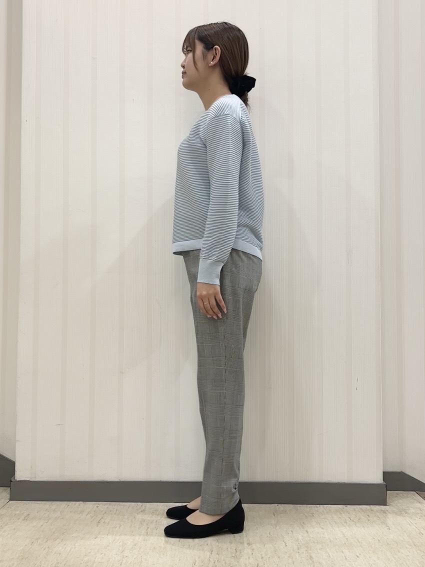 ちひさんの「INDIVI｜【ウール混／体型カバー】ラメガーター編み Vネックニット」を使ったコーディネート